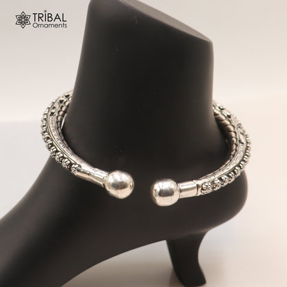 Sterling silver vintage ethnic Chitai work ankle bracelet or Kada jewelry with intricate design, customized foot jewelry by TRIBAL ORNAMENTS.