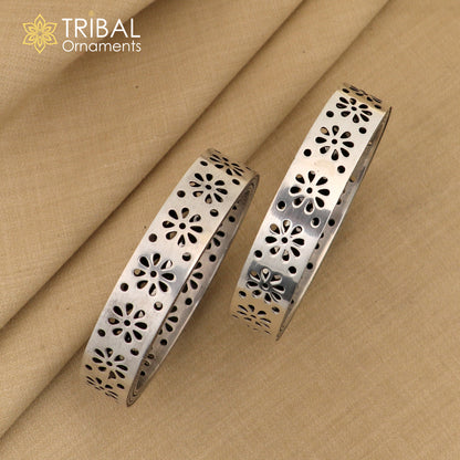 Sterling silver floral bangle bracelet by TRIBAL ORNAMENTS featuring vintage design, delicate floral details, perfect for brides.