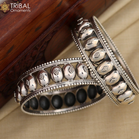925 sterling silver vintage floral bangle bracelet by TRIBAL ORNAMENTS featuring tribal ethnic design and intricate craftsmanship.