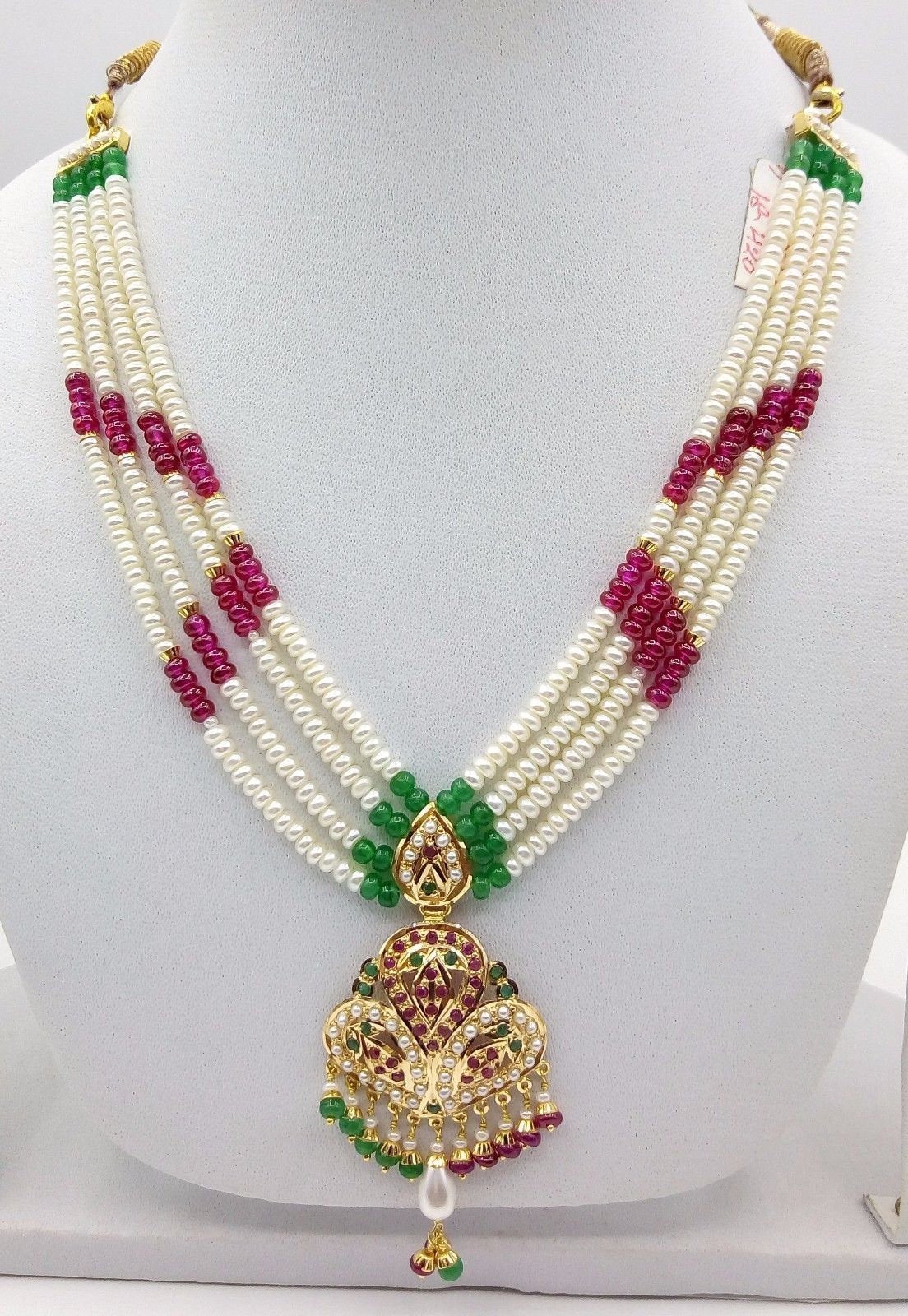 Gold Pearl & Emerald Necklace Design by Suhana art & jewels at Pernia's Pop  Up Shop 2024