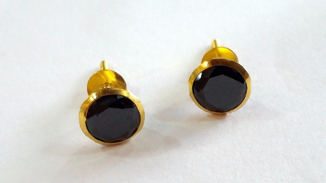 Genuine 18k yellow gold handmade fabulous black onyx stone excellent antique vintage design stud earrings pair unisex jewelry - TRIBAL ORNAMENTS