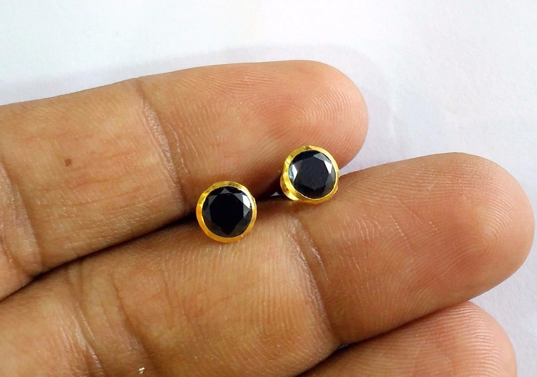 Genuine 18k yellow gold handmade fabulous black onyx stone excellent antique vintage design stud earrings pair unisex jewelry - TRIBAL ORNAMENTS