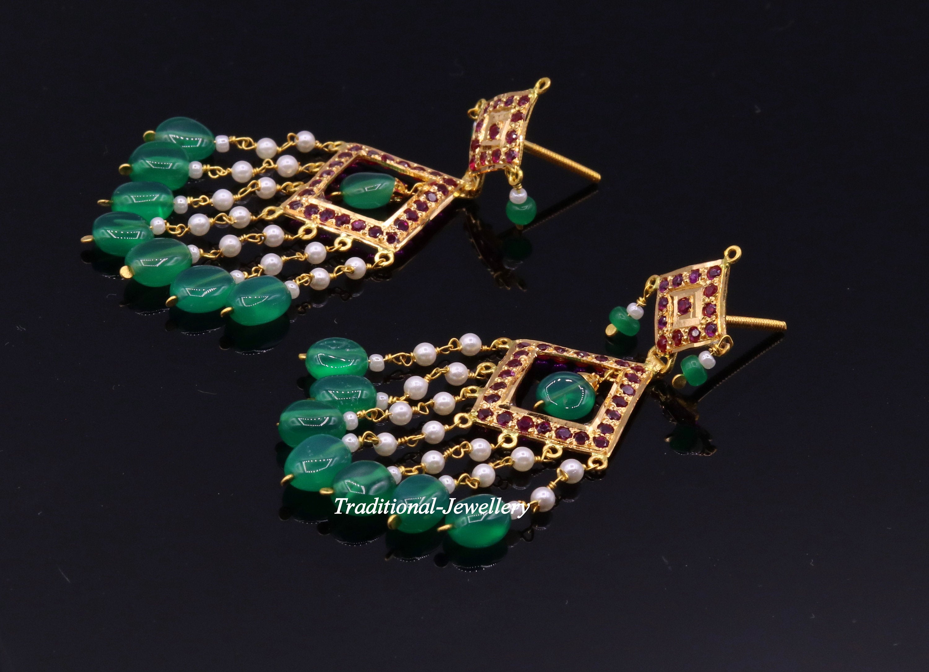 Shillpa Purii #emerald #earrings #studs #indian Diamonte Earring, diamond  and e… | Indian jewellery design earrings, Diamond pendants designs, Gold  earrings designs