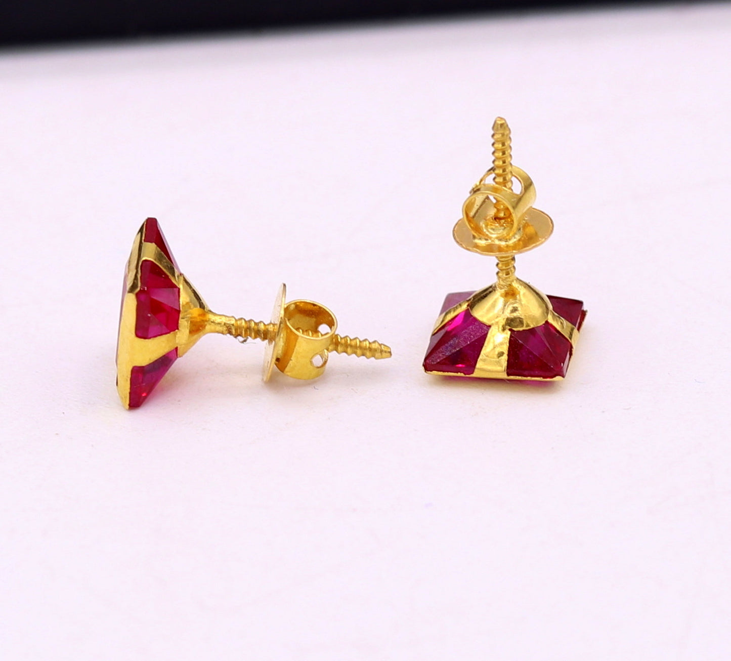18kt yellow gold handmade fabulous ruby color stone stud earring unisex gifting jewelry - TRIBAL ORNAMENTS