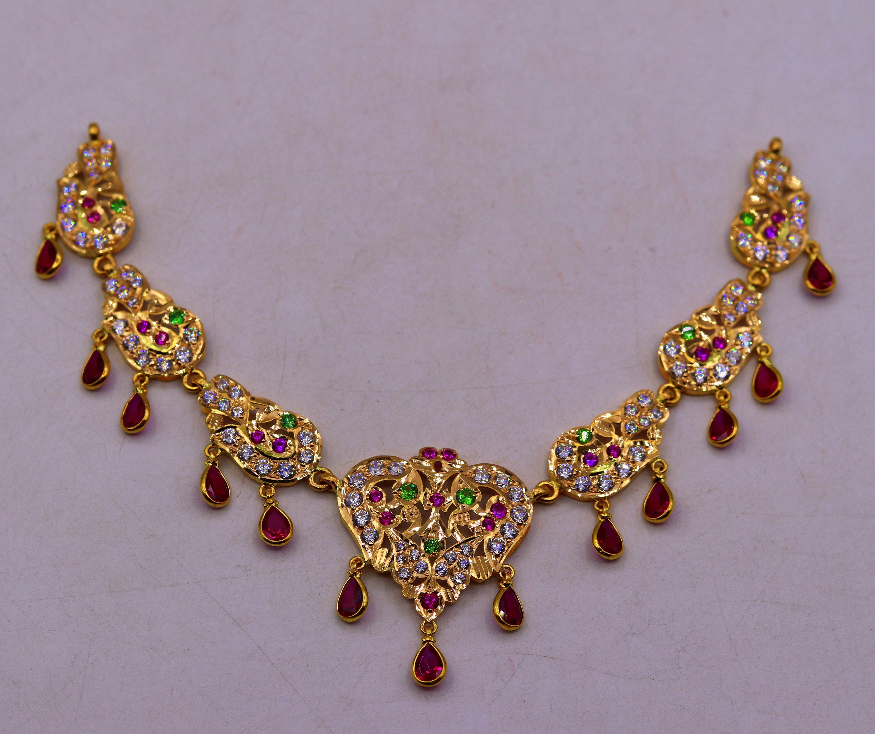 Old gold store jewellery design