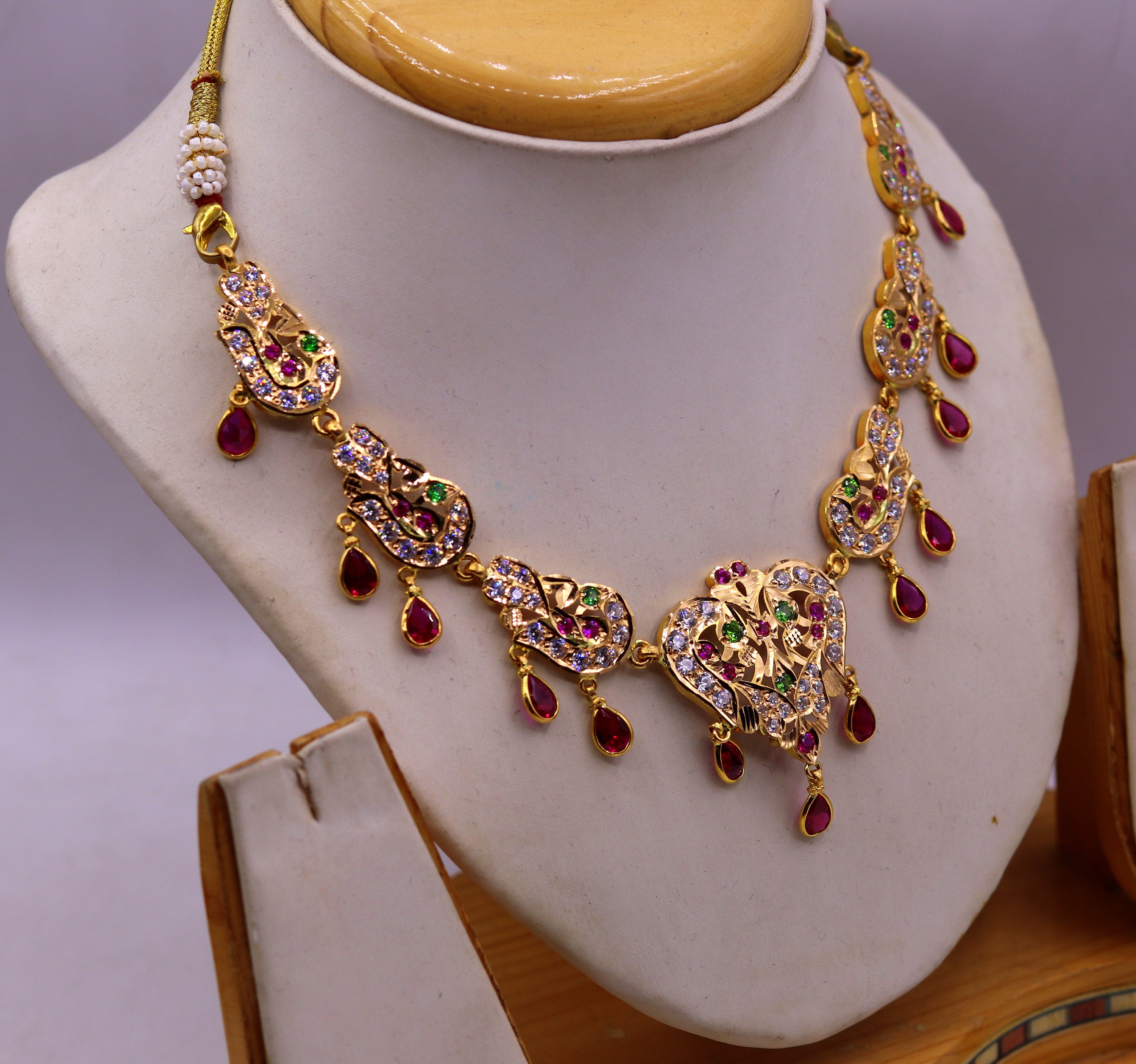 22 karat yellow gold Vintage traditional stylish Necklace indian gold jewellery from rajasthan and punjab india