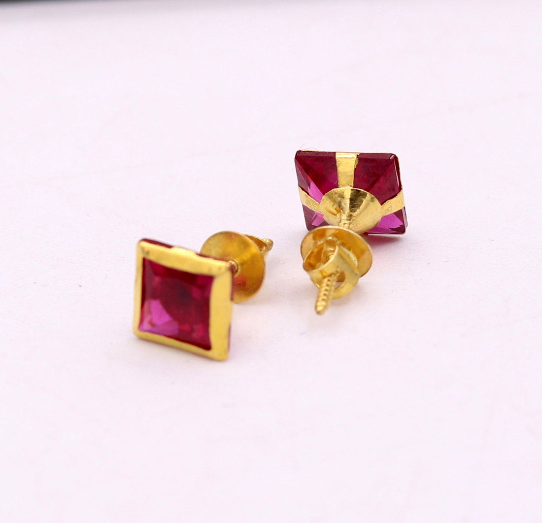 18kt yellow gold handmade fabulous ruby color stone stud earring unisex gifting jewelry - TRIBAL ORNAMENTS