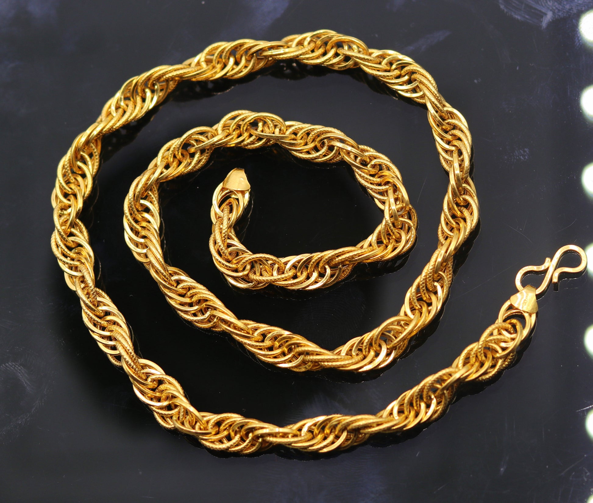 22kt yellow gold handmade fabulous certified gold link chain twisted design necklace unisex gifting jewelry from india - TRIBAL ORNAMENTS