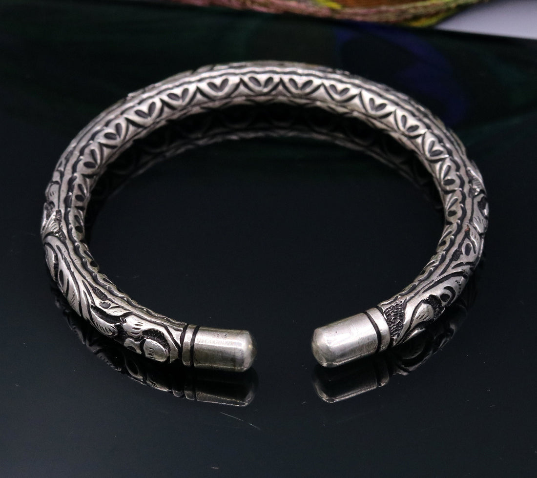 Fabulous 925 sterling silver handmade amazing engraving design wrist bangle bracelet kada, top class jewelry from Rajasthan India nsk63 - TRIBAL ORNAMENTS