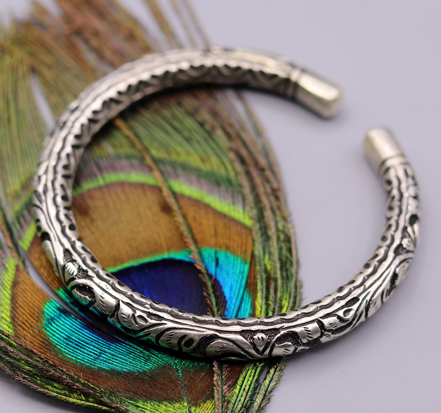 Fabulous 925 sterling silver handmade amazing engraving design wrist bangle bracelet kada, top class jewelry from Rajasthan India nsk63 - TRIBAL ORNAMENTS