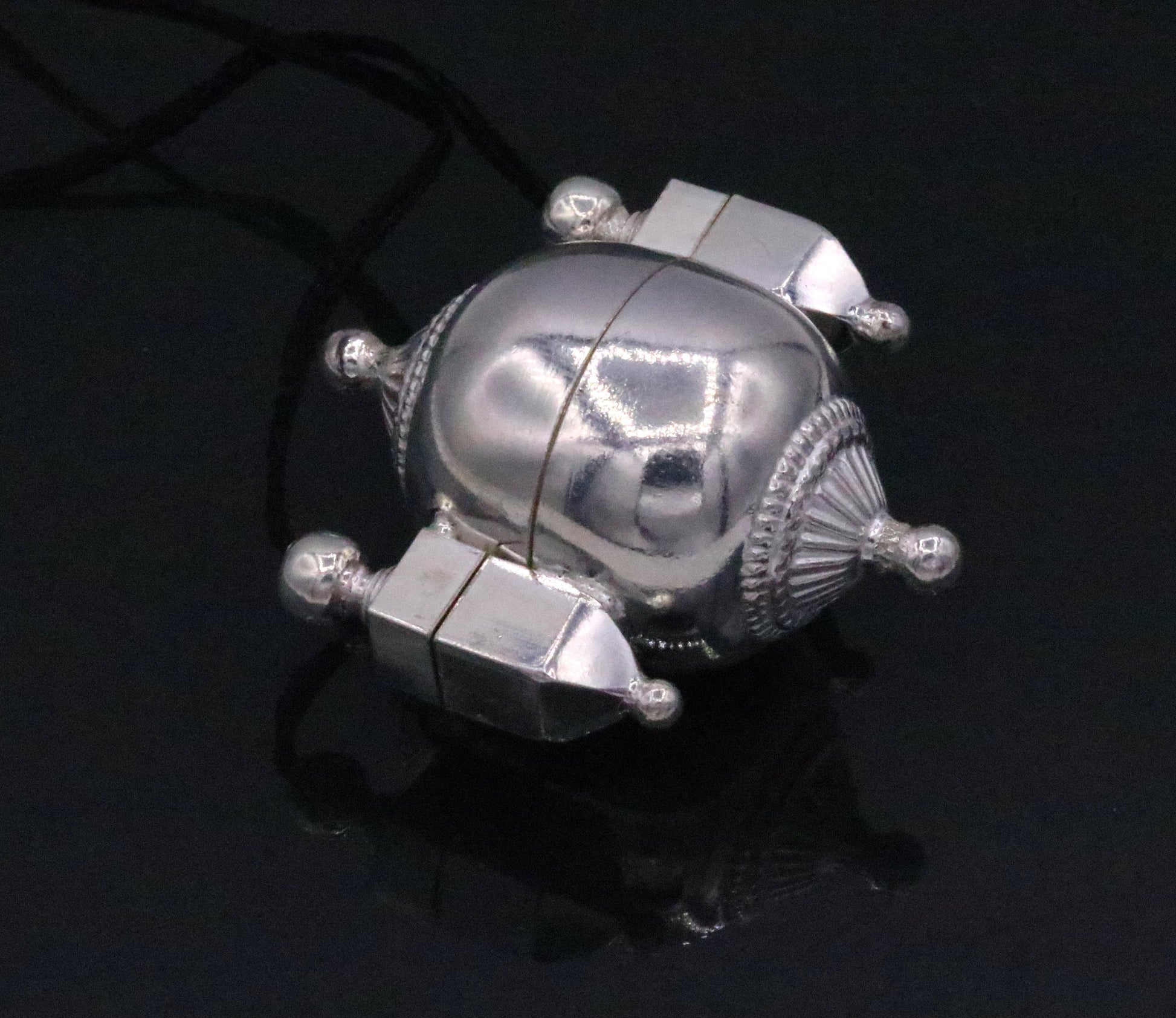 Indian lord shiva lingam box container box sterling silver pendant jewelry from rajasthan india nsp114 - TRIBAL ORNAMENTS