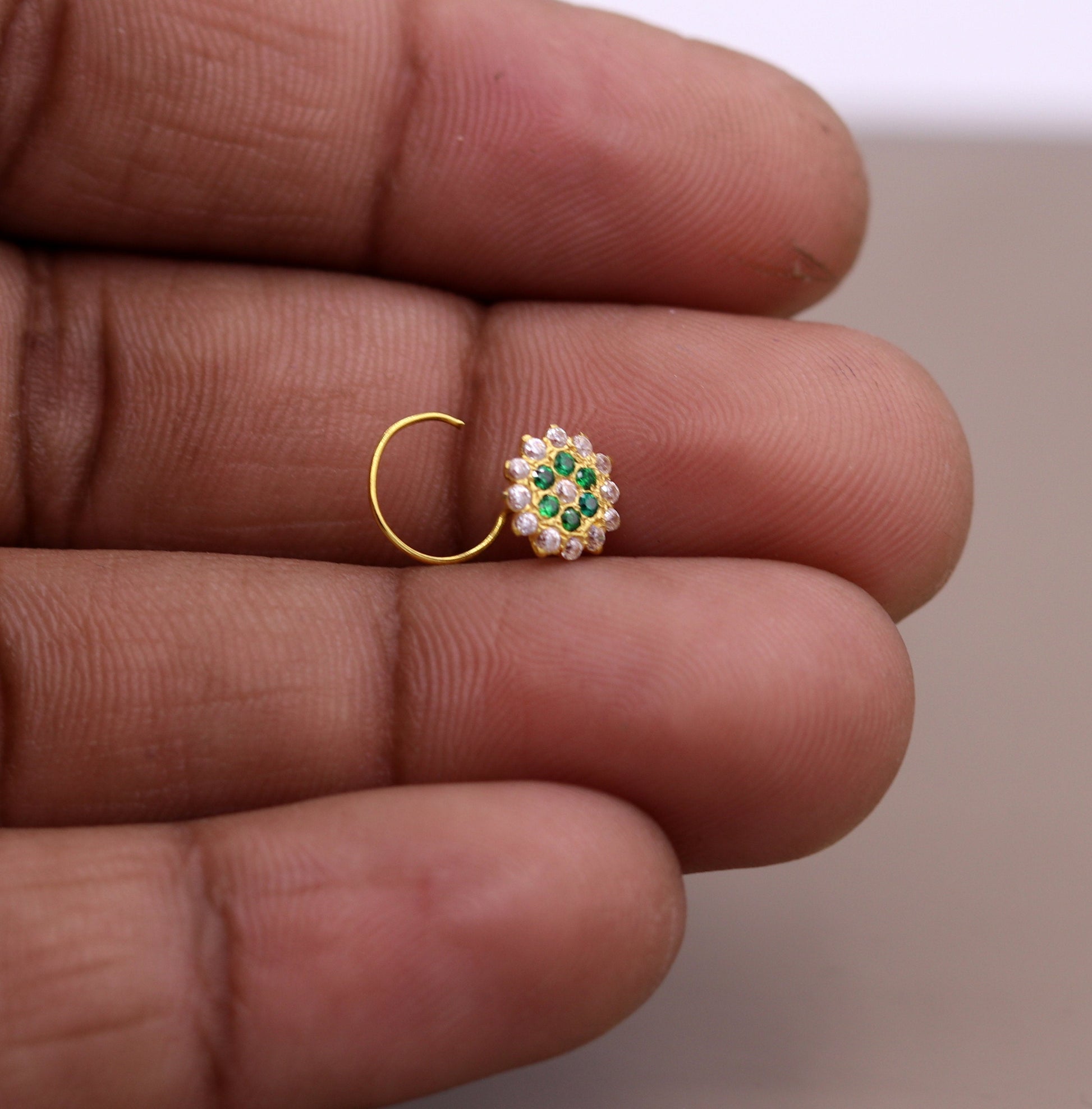 18kt yellow gold handmade fabulous green color stone cubic zircon nose stud,excellent women girls daily use jewelry from Rajasthan gnp16 - TRIBAL ORNAMENTS