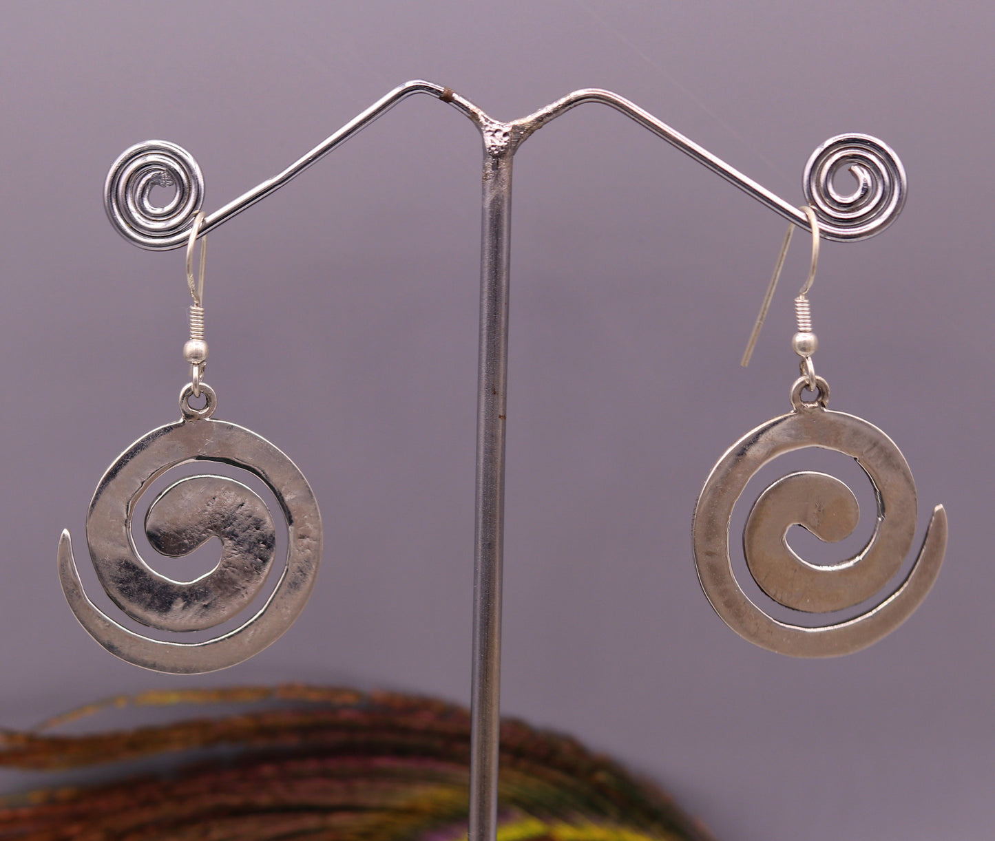 Amazing spiral design 925 solid sterling silver scratch link fancy hoops earrings tribal jewelry from Rajasthan india daily use jewelry s420 - TRIBAL ORNAMENTS