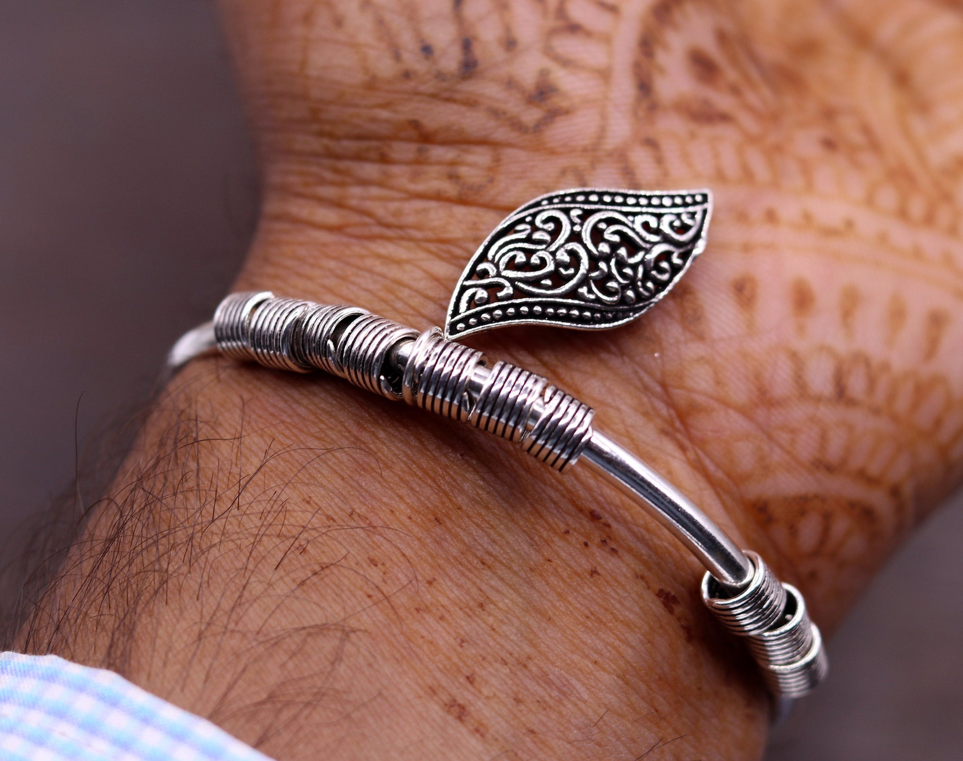 Vintage antique design 925 sterling silver handmade fabulous flower shape open face flexible charm bracelet kada bangle girl's gift nsk153 - TRIBAL ORNAMENTS