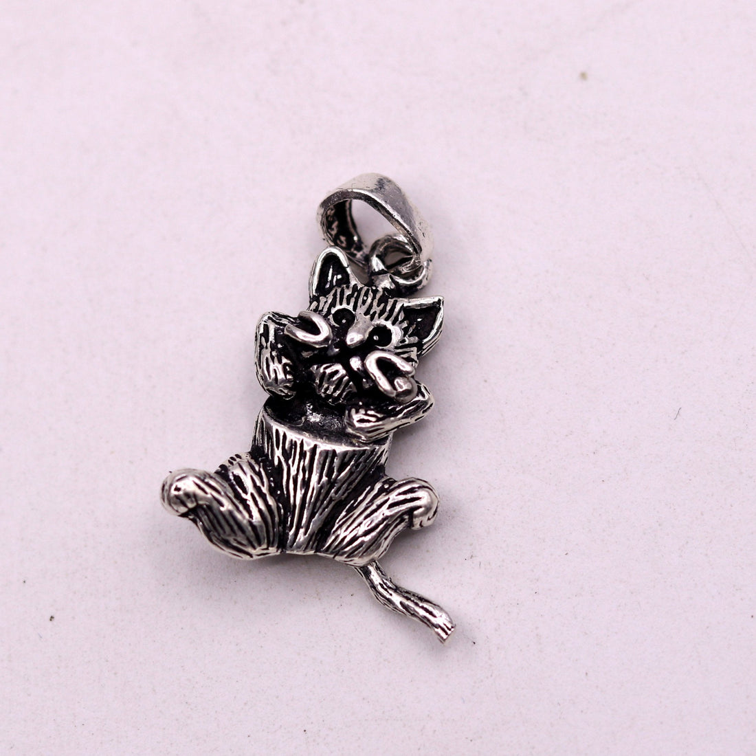 Amazing 925 sterling silver handcrafted fabulous animal cat pendant excellent stylish modern unisex gifting jewelry from india nsp219 - TRIBAL ORNAMENTS