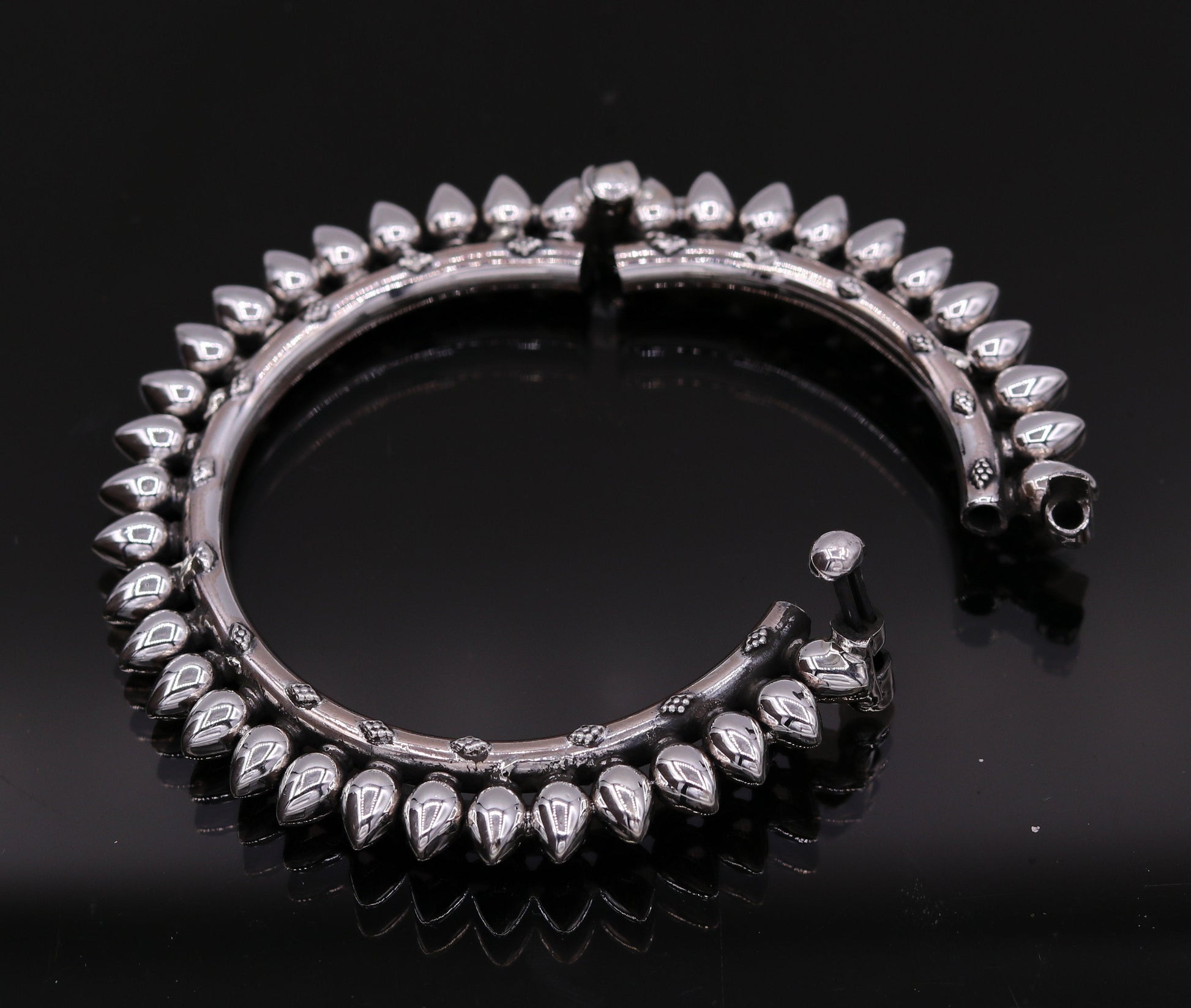 Vintage stylish  925 sterling silver handmade gorgeous tribal bangle bracelet kada tribal wedding jewelry nsk159 - TRIBAL ORNAMENTS