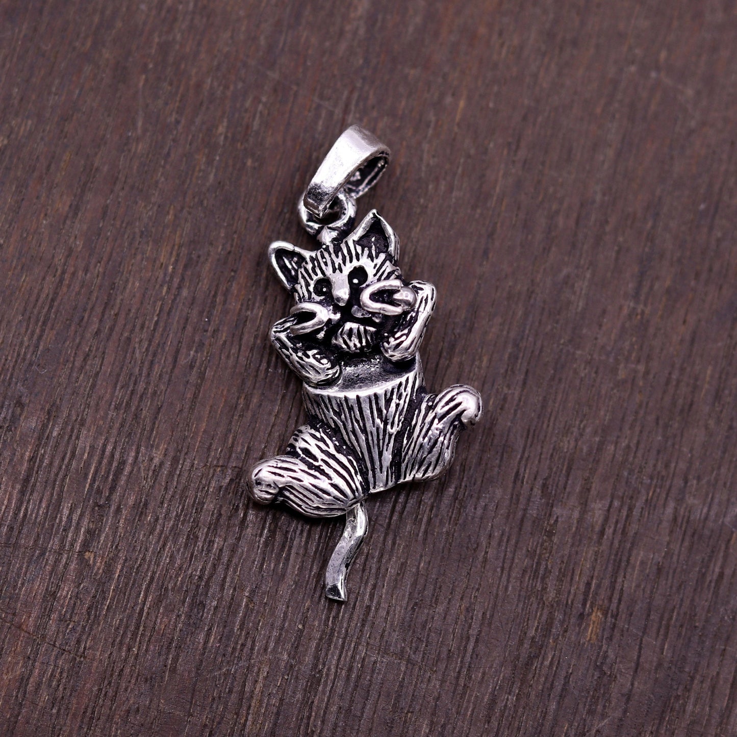 Amazing 925 sterling silver handcrafted fabulous animal cat pendant excellent stylish modern unisex gifting jewelry from india nsp219 - TRIBAL ORNAMENTS