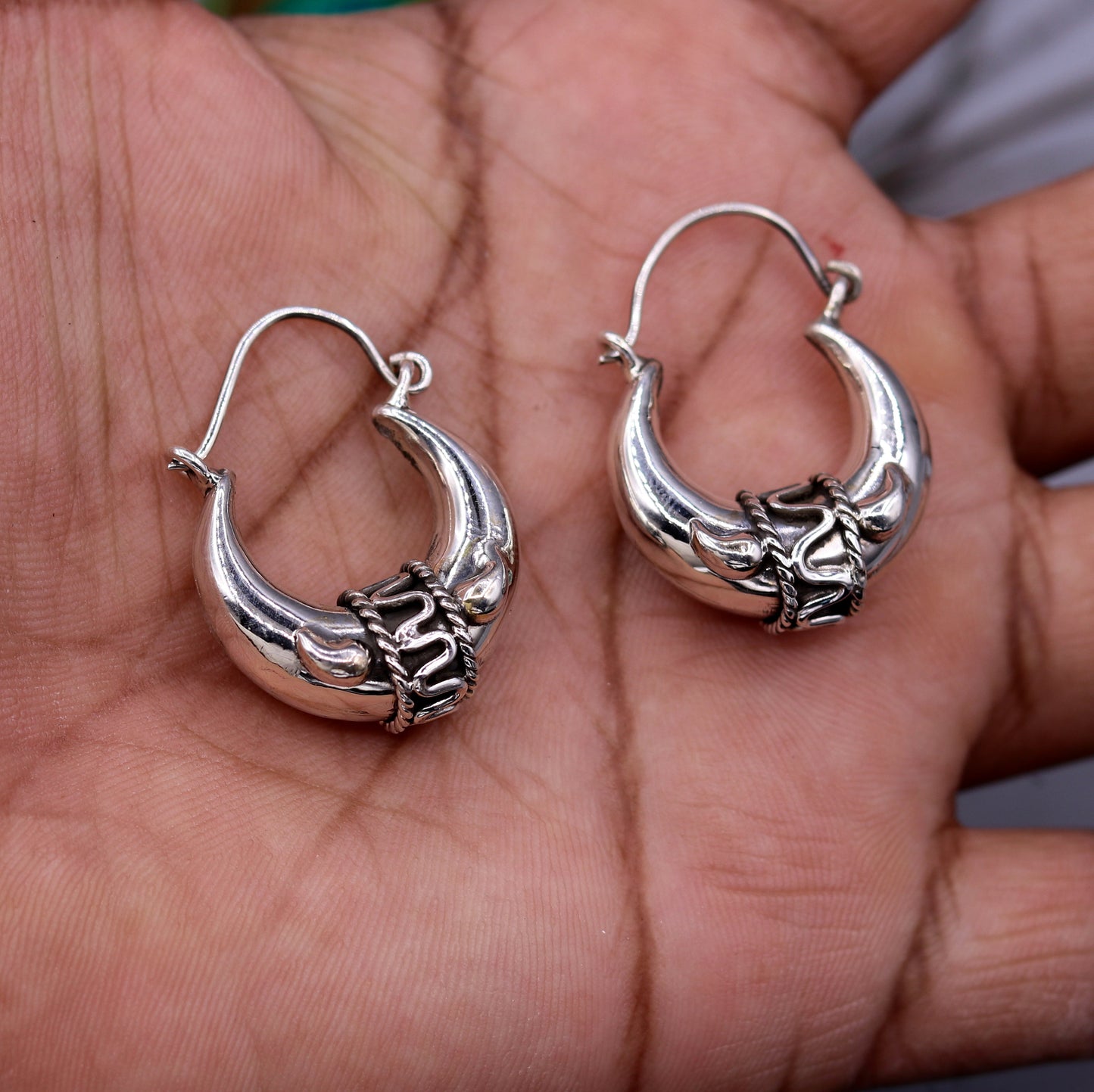 925 sterling pure silver handmade vintage style fabulous unisex hoops earrings kundal, ethnic bali tribal jewelry from india s586 - TRIBAL ORNAMENTS