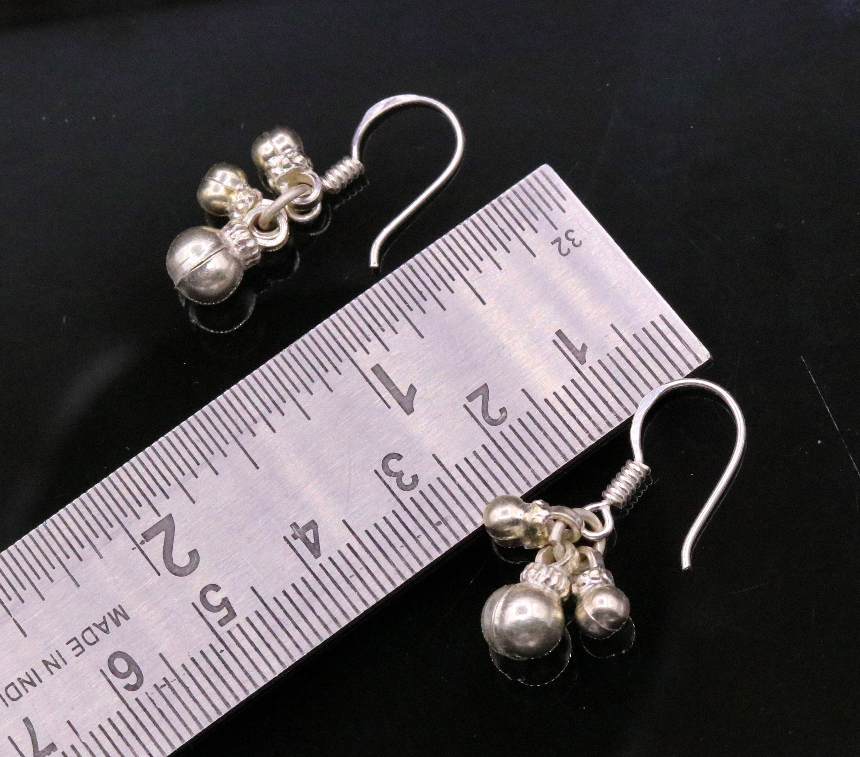 Celtic Earrings - Small Celtic Knot Dangle Earrings – SilverfireUK