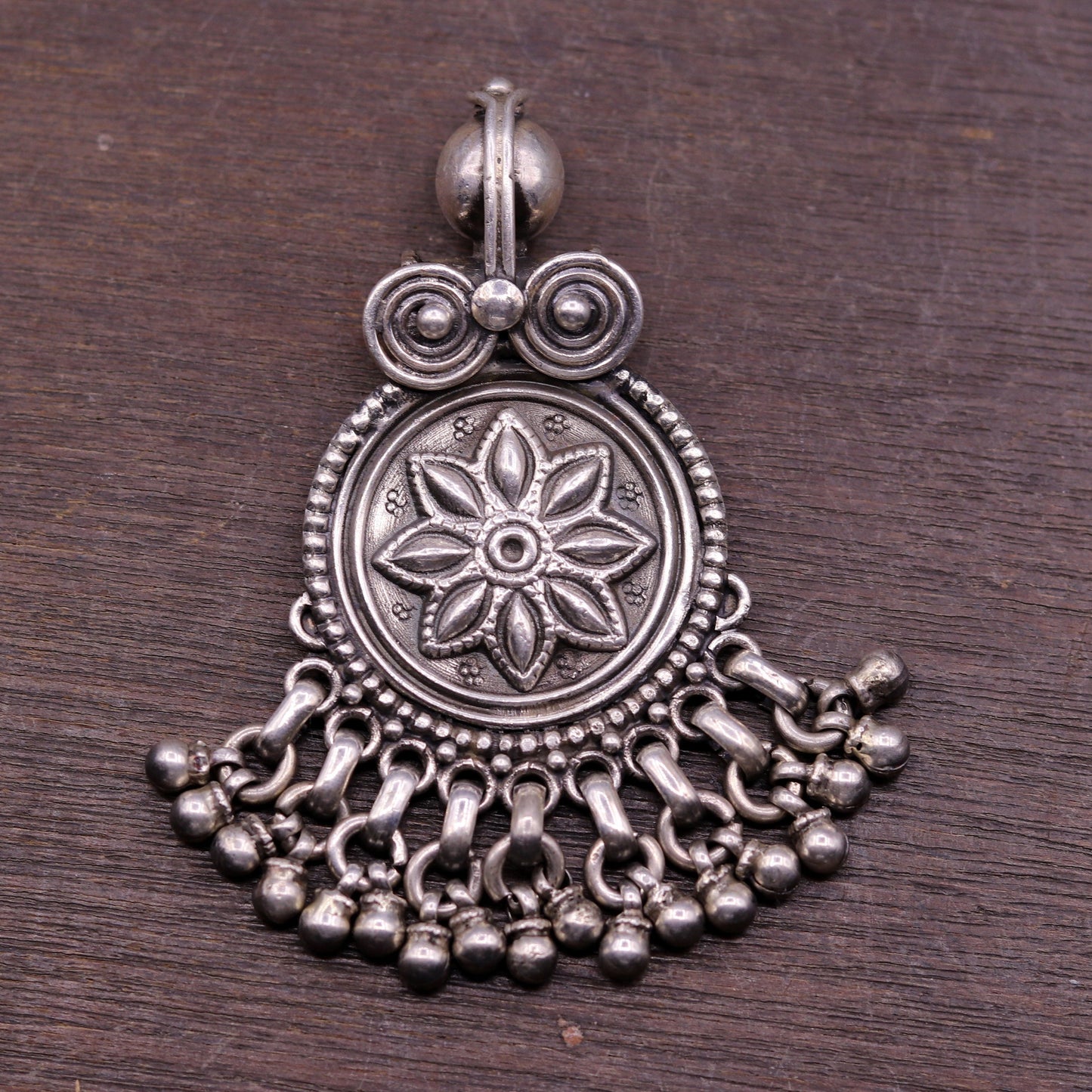 Handmade design 925 sterling silver excellent flower design vintage antique tribal pendant with hanging bells gifting jewelry nsp254 - TRIBAL ORNAMENTS