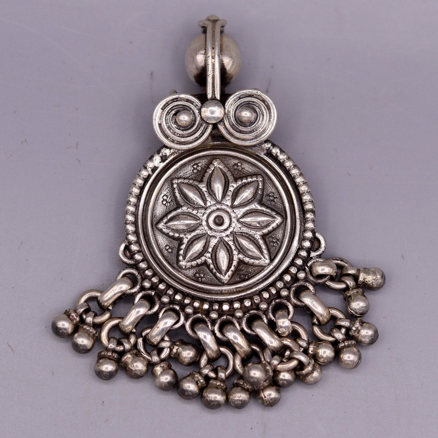 Handmade design 925 sterling silver excellent flower design vintage antique tribal pendant with hanging bells gifting jewelry nsp254 - TRIBAL ORNAMENTS