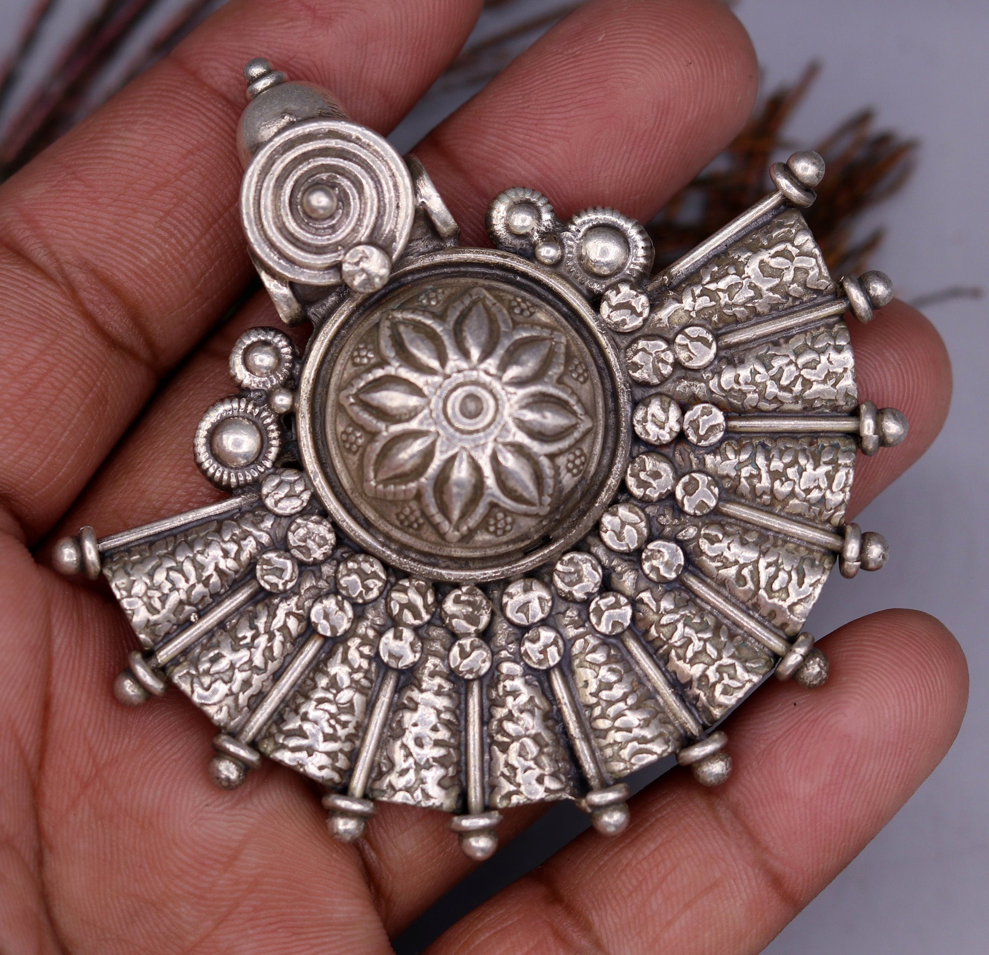 925 sterling silver handmade vintage flower design pendant, unique handcrafted work pendant tribal jewelry pretty gifting jewelry nsp264 - TRIBAL ORNAMENTS