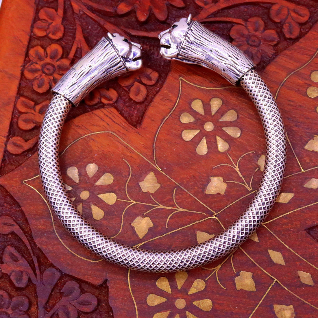 Excellent lion face 925 sterling silver hand crafted work bangle bracelet vintage design adjustable unisex kada bracelet real jewelry nsk189 - TRIBAL ORNAMENTS