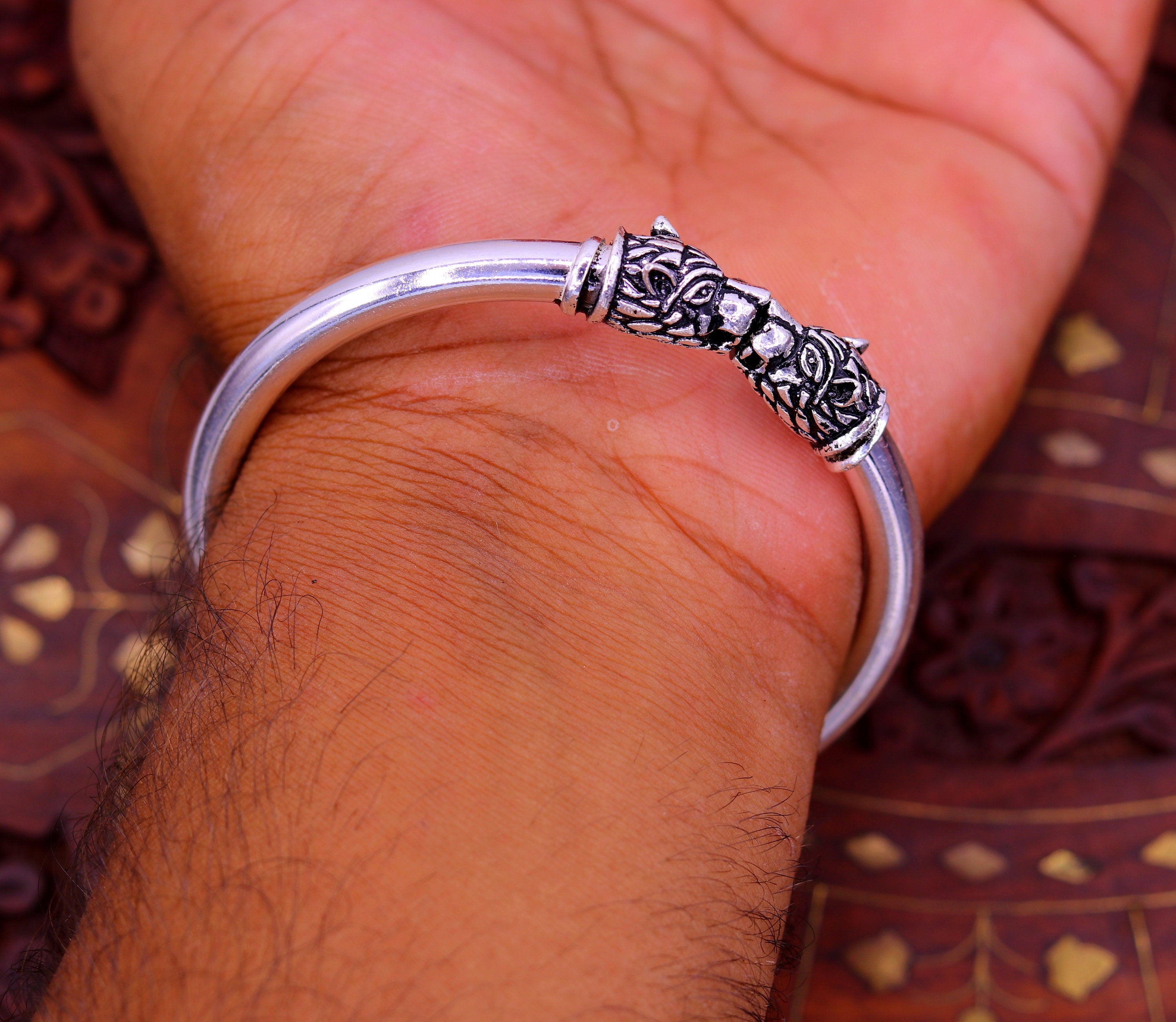 Discover more than 75 lion head silver bracelet