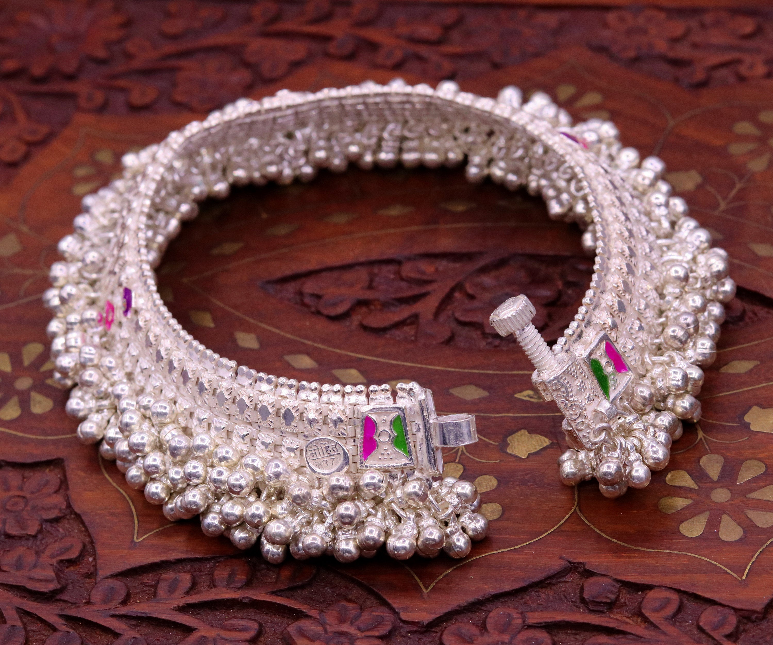 Erode Vasantham silvers Ladies bangles Price 25003000 silver  silverkappu lordmurugan handmade lasermarking men bangle valayal   Instagram