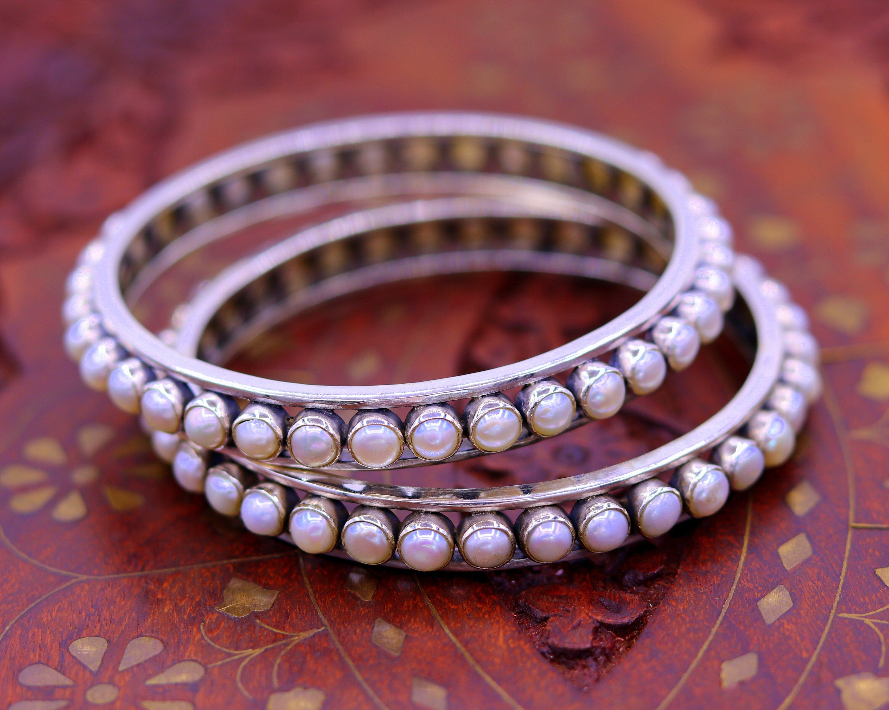 Sterling Silver Pearl Bangle Bracelet with Freshwater Cultured Button Pearls  and Mother of Pearl - Baggins Pearls