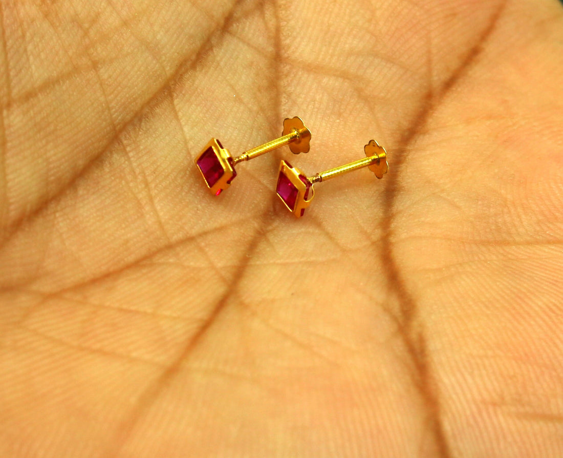 3MM/3.5/4mm single red stone 18kt yellow gold handmade square shape fabulous screw back stud earring or nose in unisex jewelry er122 - TRIBAL ORNAMENTS