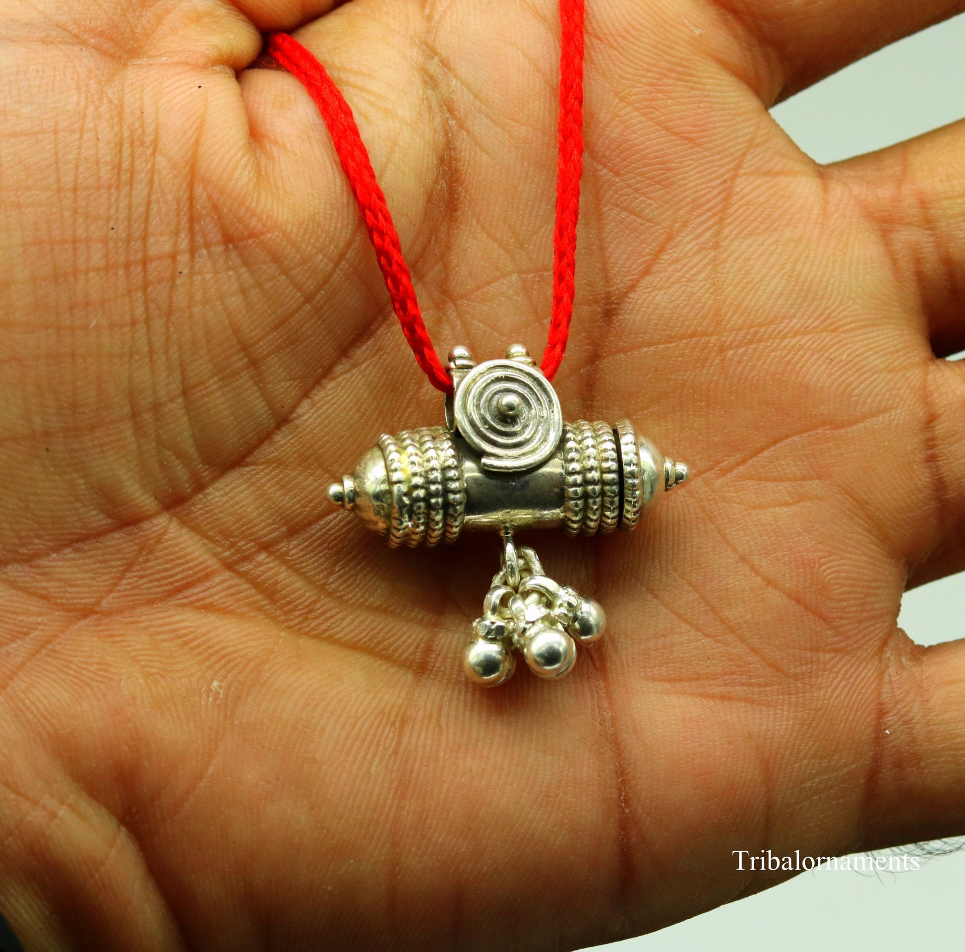 925 sterling silver handmade chitai work amulet pendant, box pendant, container box pendant customized charm jewelry belly dance  nsp384 - TRIBAL ORNAMENTS