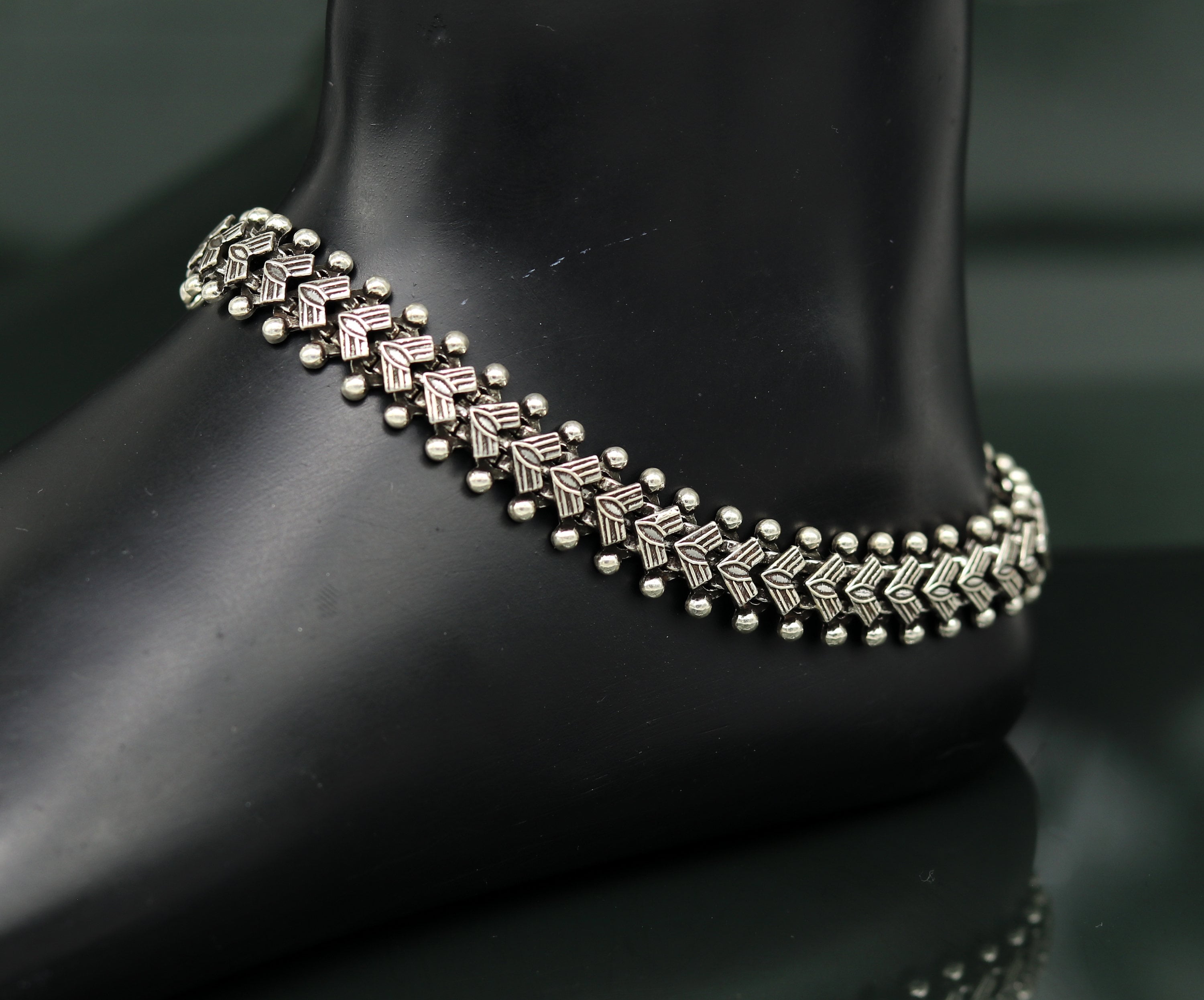 Silver-Toned Stone-Studded Anklets For Women And Girls – Priyaasi