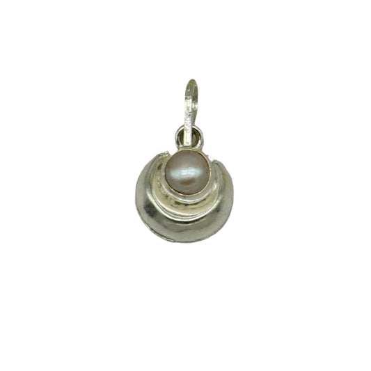 925 sterling silver excellent moon pendant with moon stone, amazing stylish baby pendant gifting kids jewelry nsp418 - TRIBAL ORNAMENTS