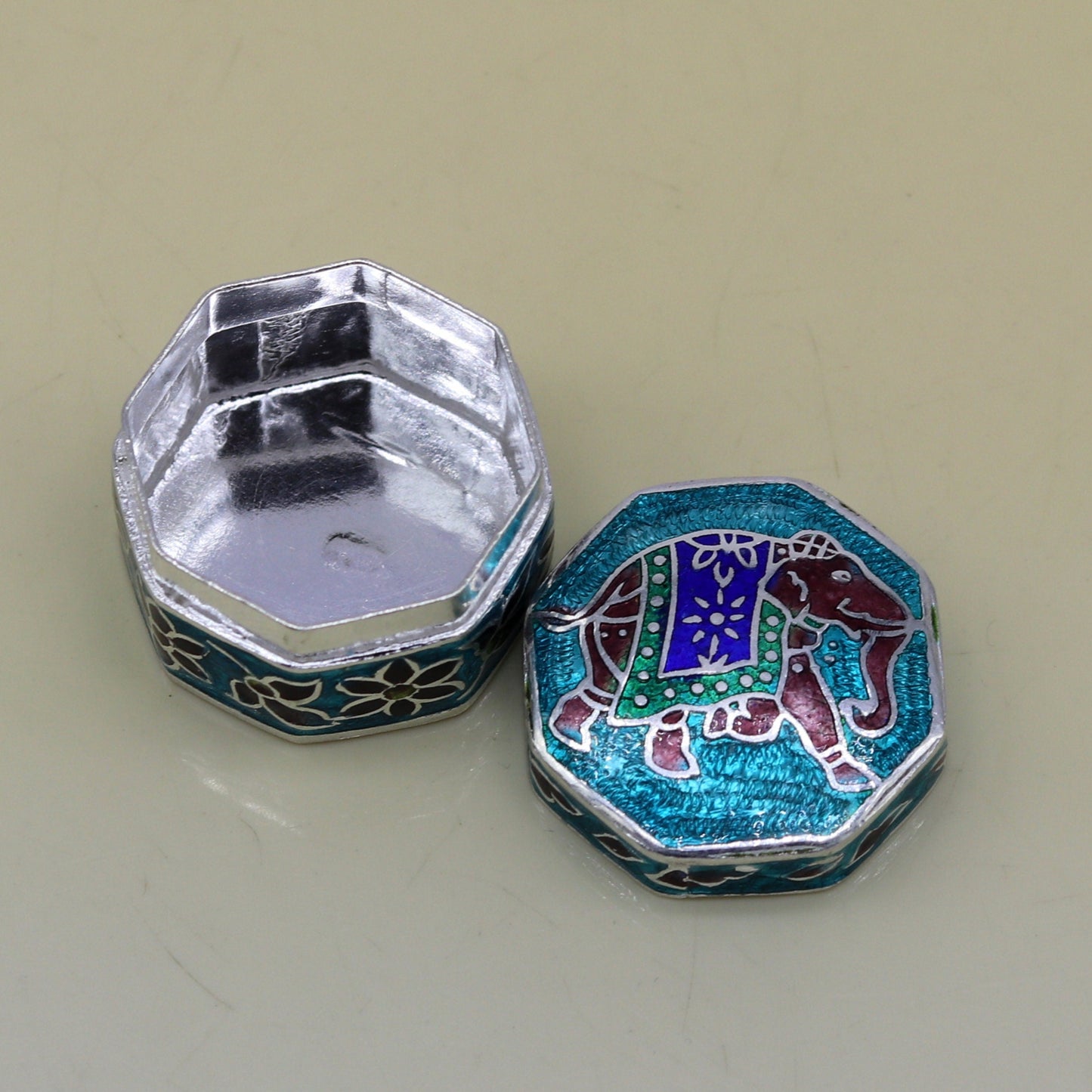 925 Sterling silver trinket box, jewelry box, earring ring box, small box, casket box, silver container, enamel work sindoor box stb36 - TRIBAL ORNAMENTS
