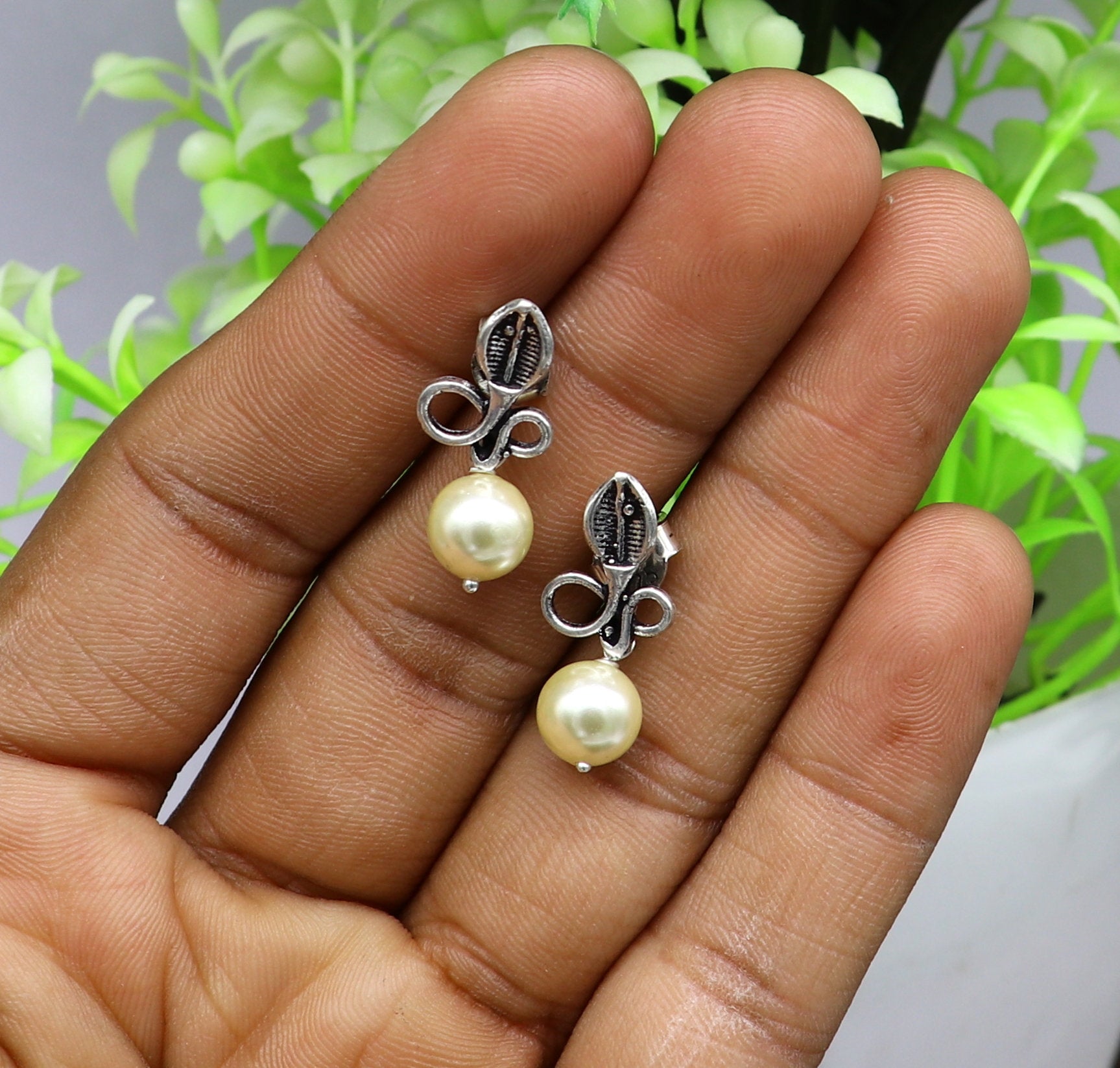 925 sterling silver customized vintage stylish snake design stud earring, best light weight gifting pearl earring ear576 - TRIBAL ORNAMENTS