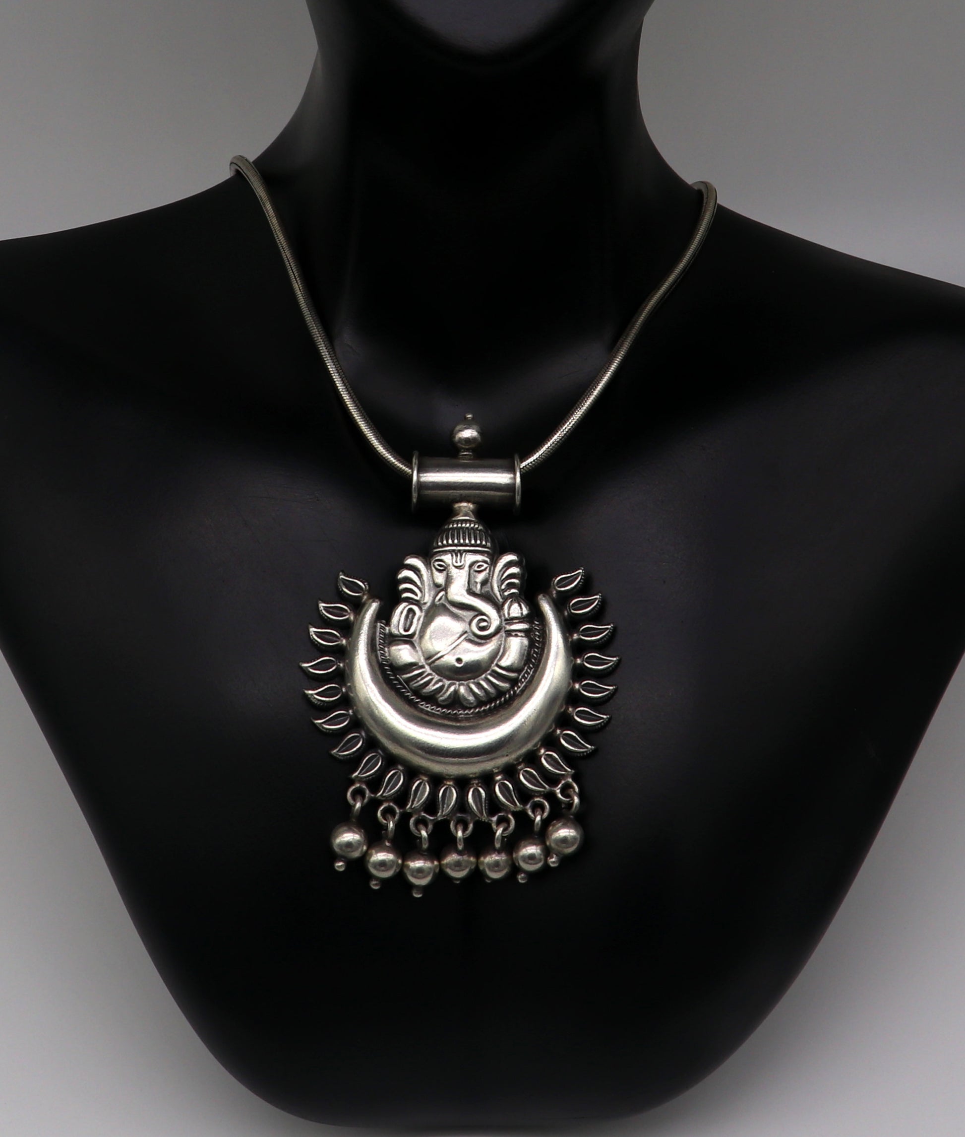 925 fine pure silver customized design idol lord Ganesha pendant with gorgeous hanging drops, excellent brides gifting pendant India ssp360 - TRIBAL ORNAMENTS