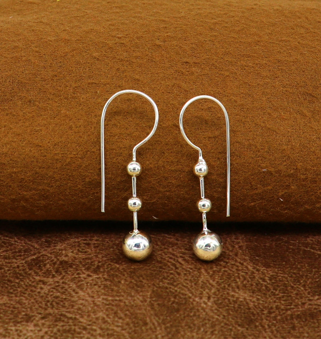 Awesome 925 sterling silver shiny drop dangle hoops earring, excellent brides collection, best gifting to her earrings from India ear650 - TRIBAL ORNAMENTS