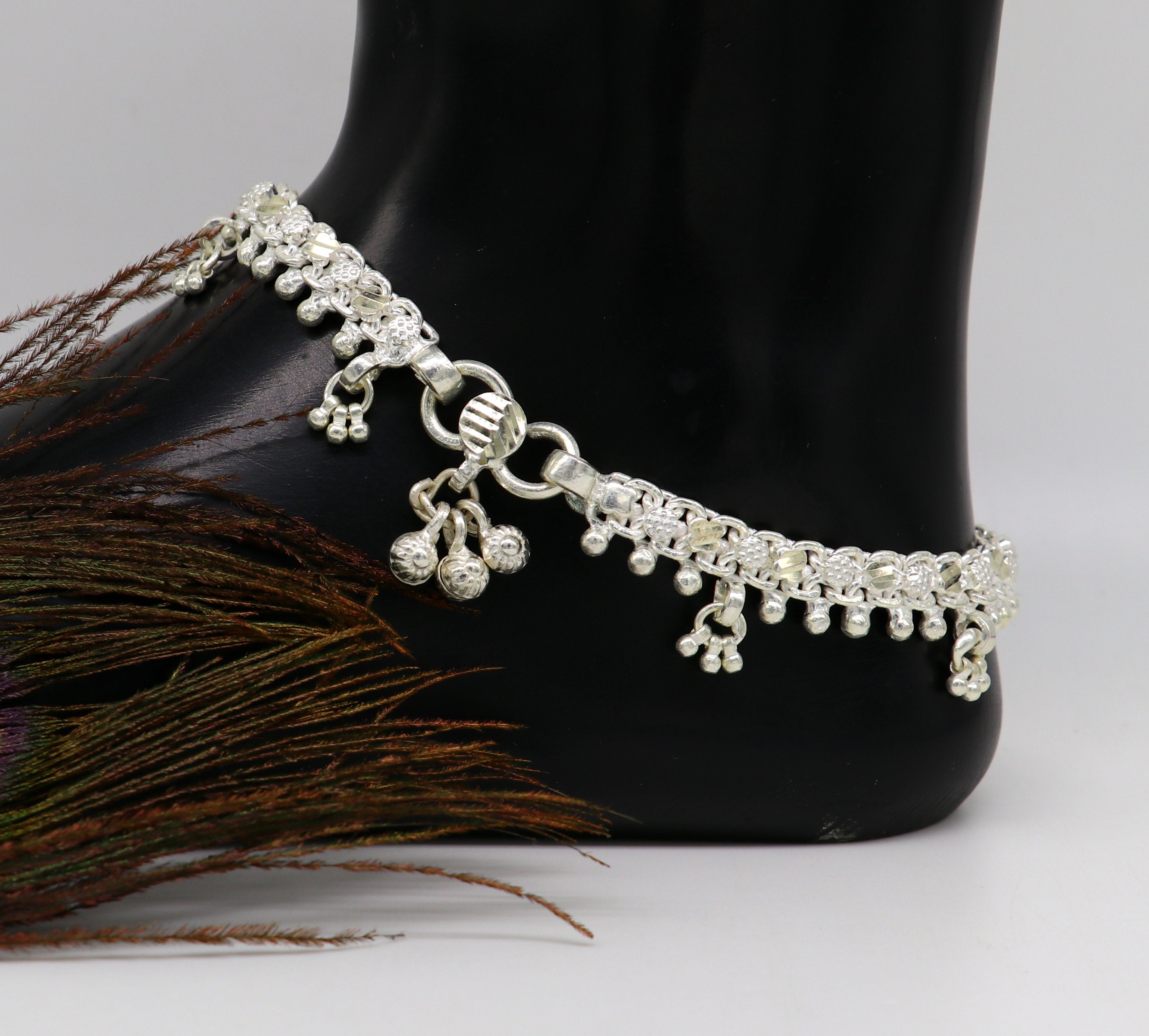 What Do Ankle Bracelets Mean? | Lackore Couture – LaCkore Couture