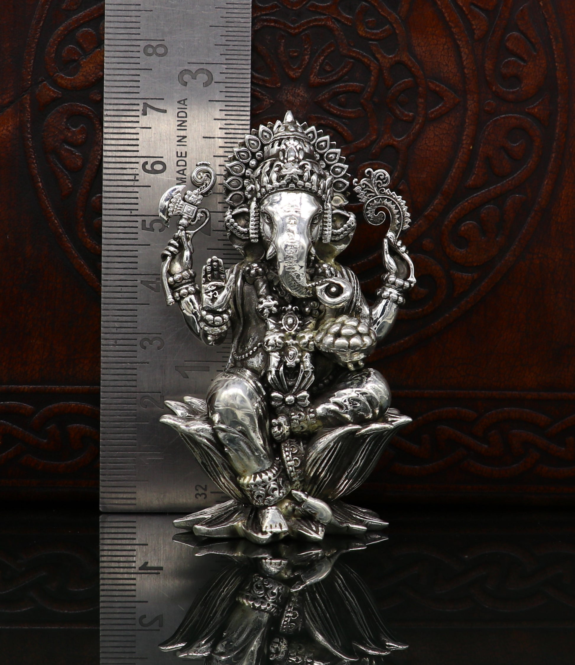 925 Sterling silver Lord Ganesh Idol, Pooja Articles, Silver Idols Figurine, handcrafted Lord Ganesh statue sculpture gifting art su212 - TRIBAL ORNAMENTS