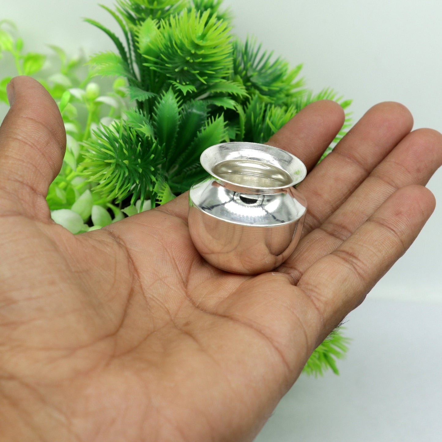 Pure 925 sterling silver handmade plain small Kalash or pot, unique special silver puja article, water or milk kalash pot india sv163 - TRIBAL ORNAMENTS