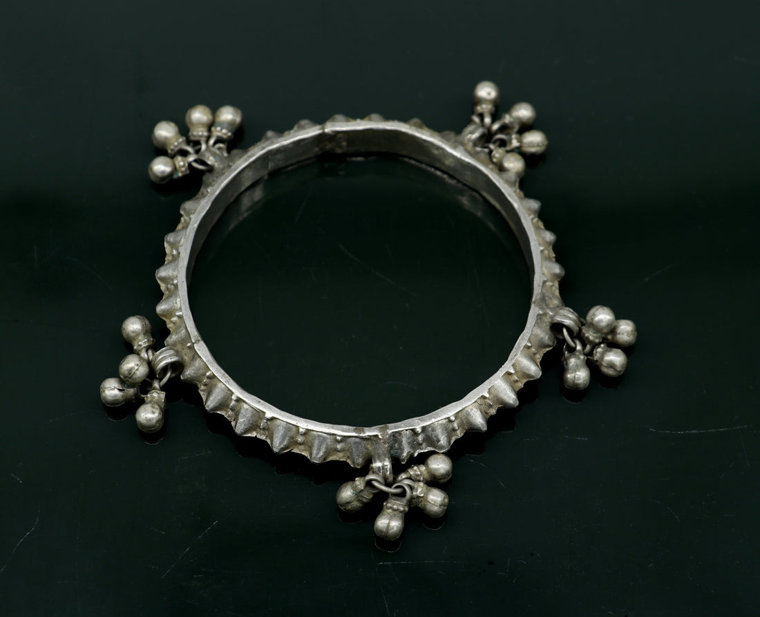 Solid silver handmade vintage antique traditional banjara bangle bracelet with jingling bells, indian ethnic tribal bangles for girl's sba21 - TRIBAL ORNAMENTS
