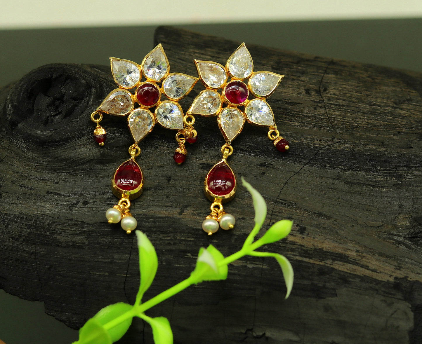 Vintage antique design handmade 22kt yellow gold stud earring bali, amazing customized bridesmaid gifting girl's jewelry from indai er127 - TRIBAL ORNAMENTS