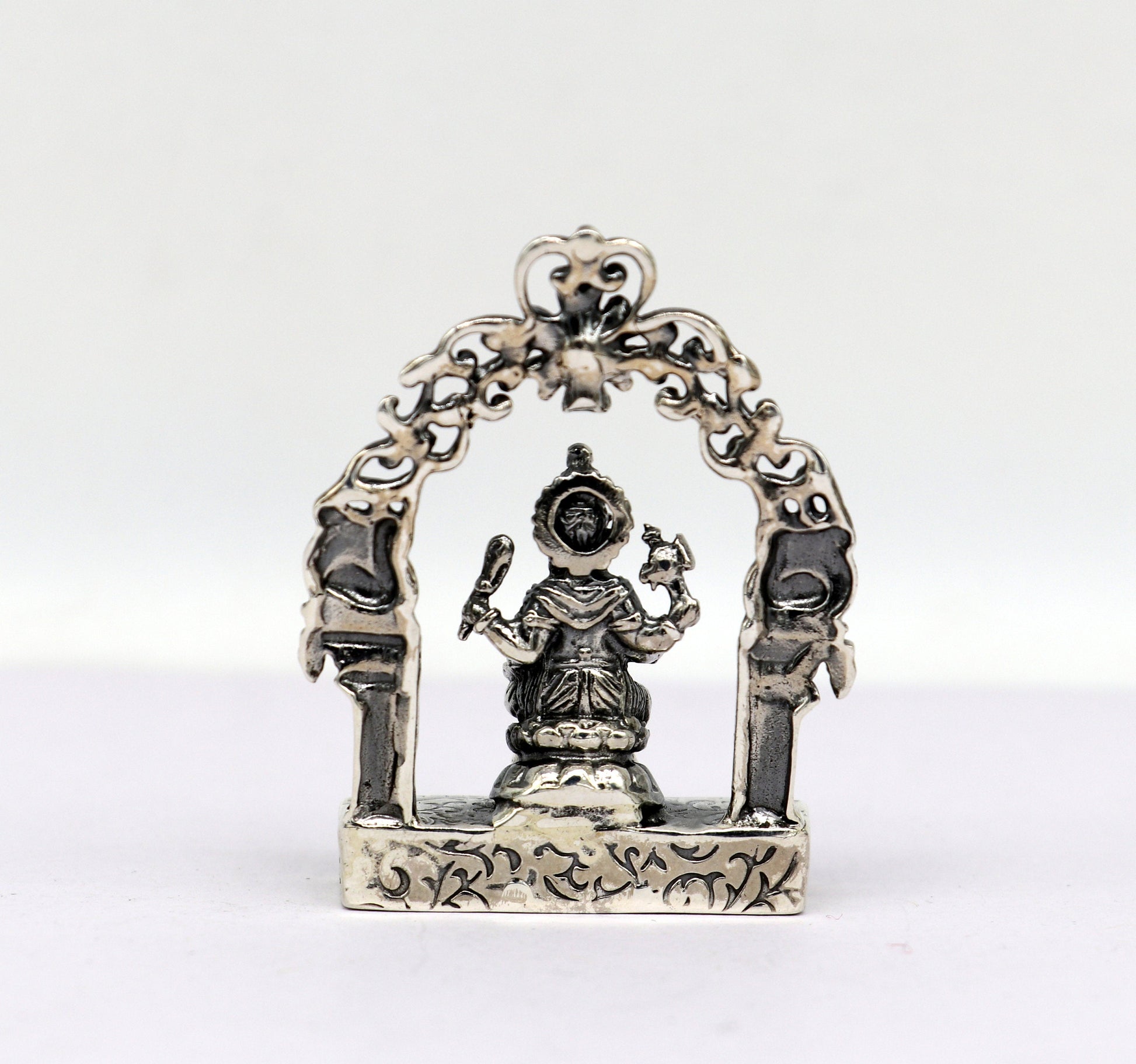 925 Sterling silver Lord Ganesh Idol, Pooja Articles, Silver Idols Figurine, handcrafted Lord Ganesh statue sculpture gifting art01 - TRIBAL ORNAMENTS