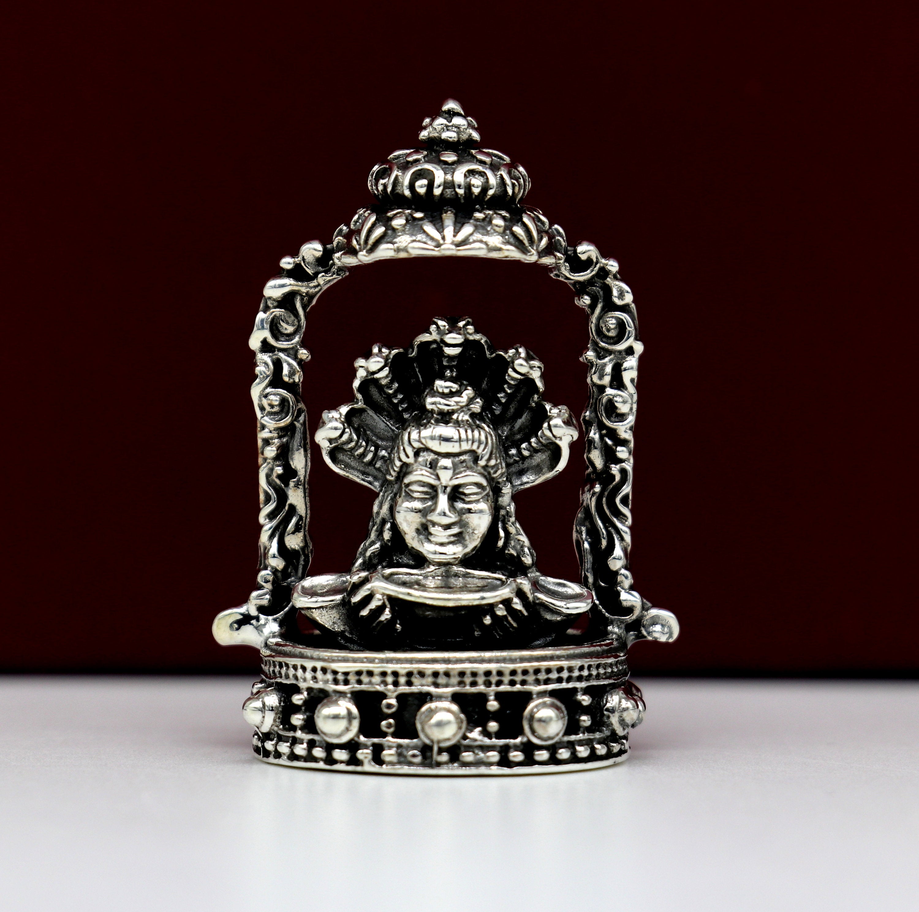 Buy Online Lord Shiva Rakhi for Brother | Shiv Ji Statue