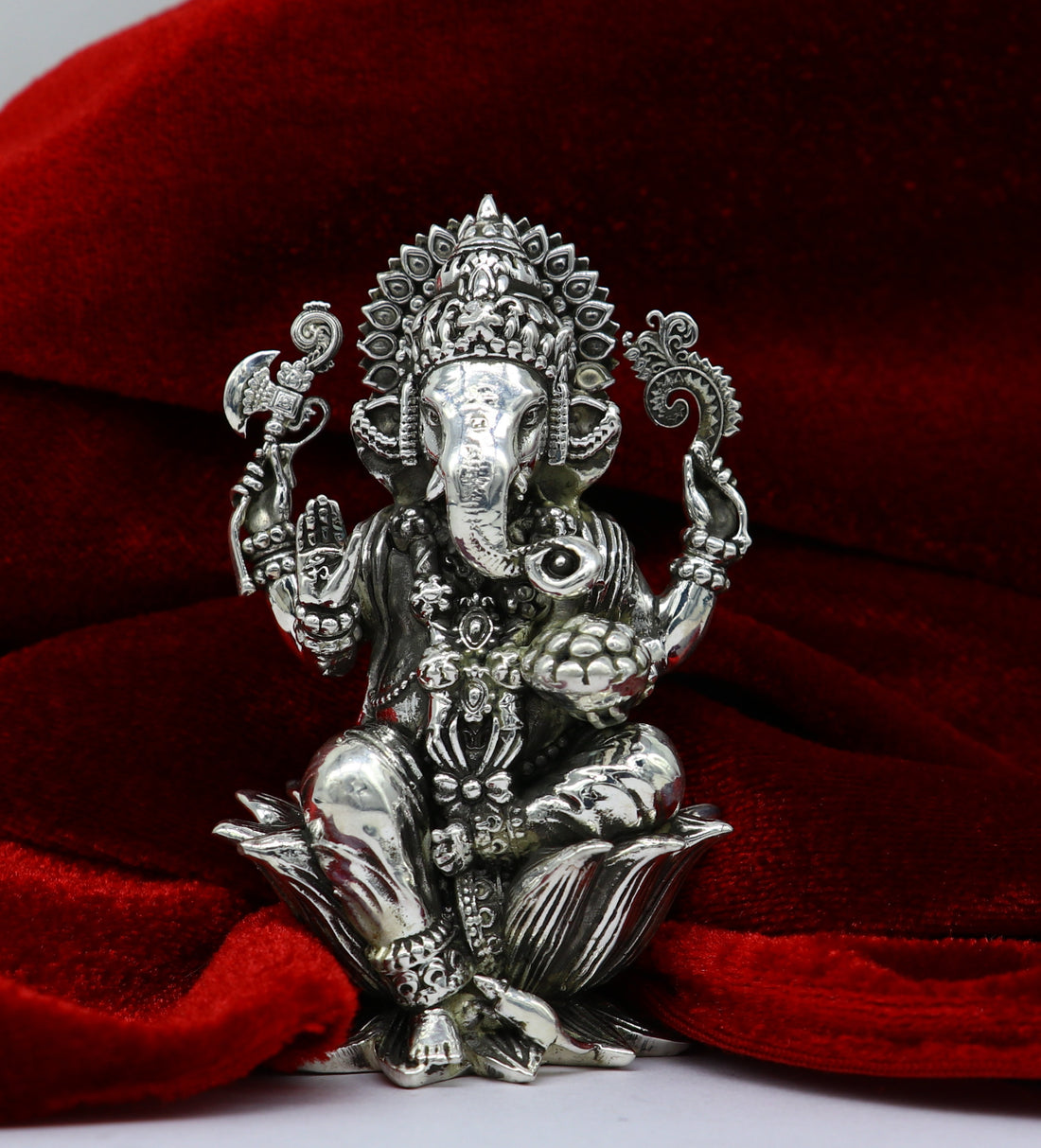 925 Sterling silver Lord Ganesh Idol, Pooja Articles, Silver Idols Figurine, handcrafted Lord Ganesh statue sculpture gifting art su212 - TRIBAL ORNAMENTS