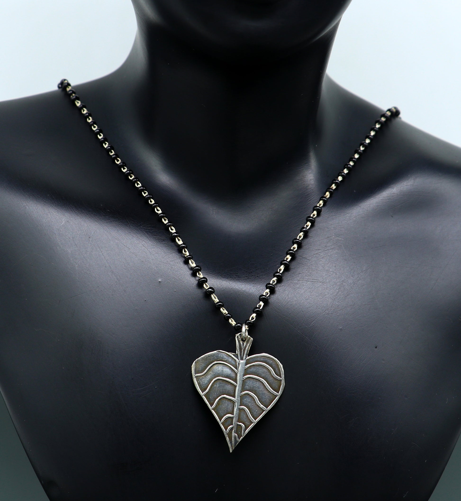 925 sterling silver black beads chain necklace, gorgeous tree leaf design pendant, traditional style chain beaded necklace set172 - TRIBAL ORNAMENTS