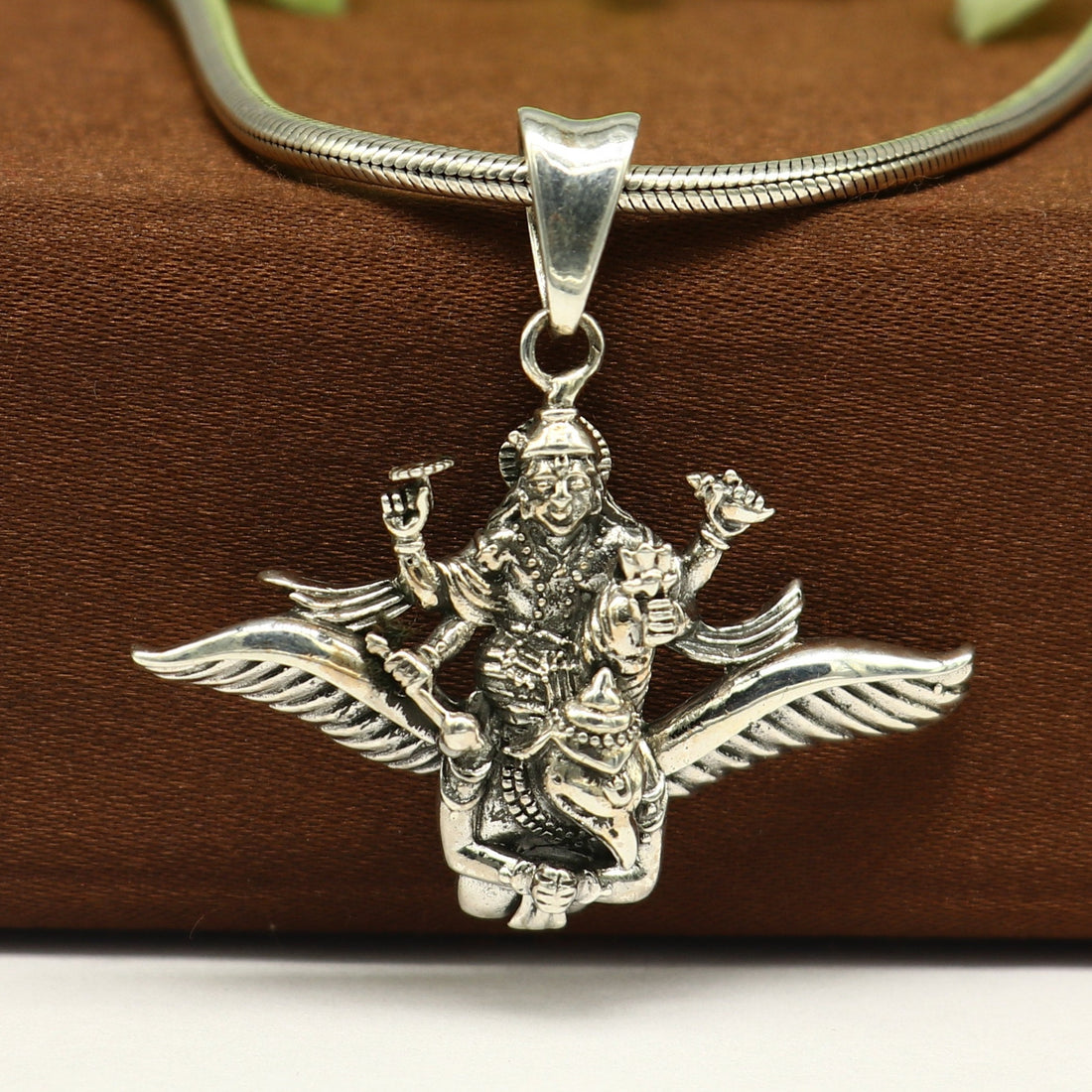 925 sterling silver Hindu idol Lord Vishnu with Garuda pendant, excellent gifting unisex locket pendant customized god jewelry ssp516 - TRIBAL ORNAMENTS