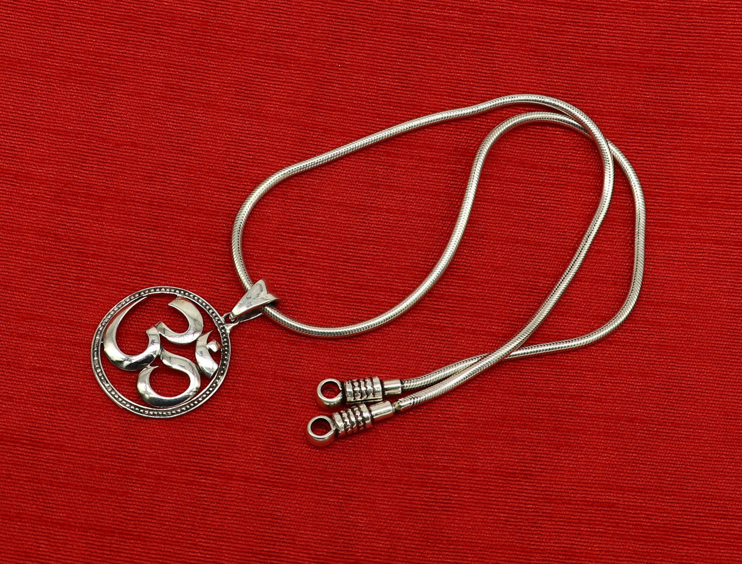 925 sterling silver handmade Hindu mantra 'Aum' OM pendant, amazing stylish unisex pendant locket personalized jewelry tribal jewelry ssp467 - TRIBAL ORNAMENTS