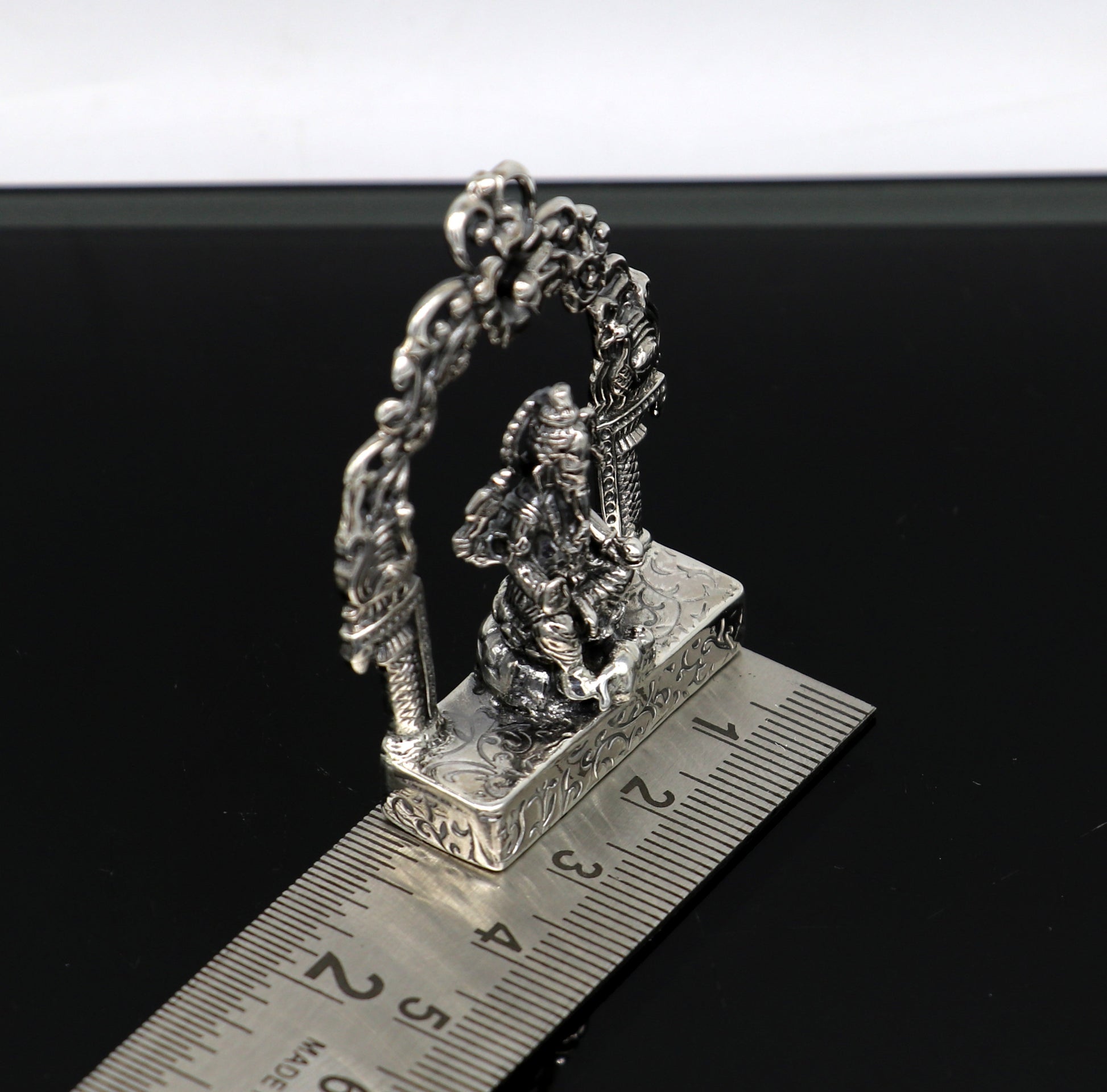 925 Sterling silver Lord Ganesh Idol, Pooja Articles, Silver Idols Figurine, handcrafted Lord Ganesh statue sculpture gifting art01 - TRIBAL ORNAMENTS